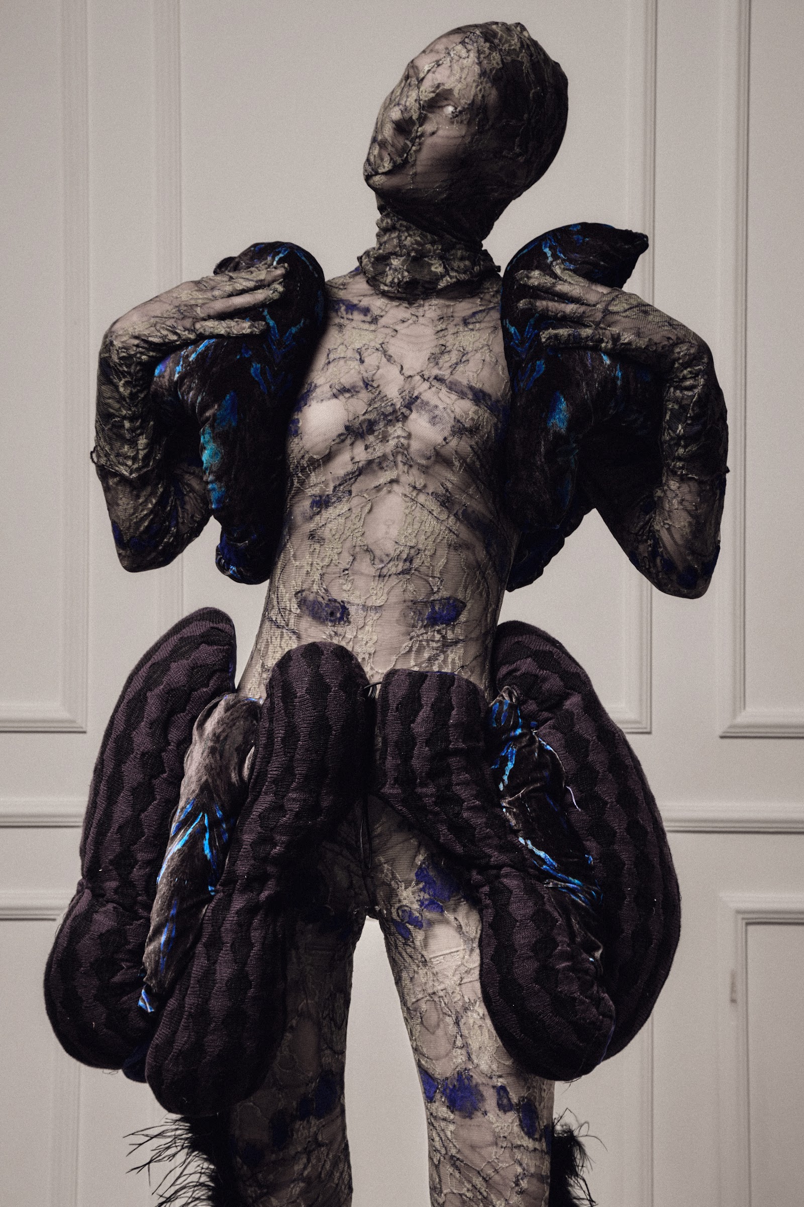 DISTORTED VISION — Look 2