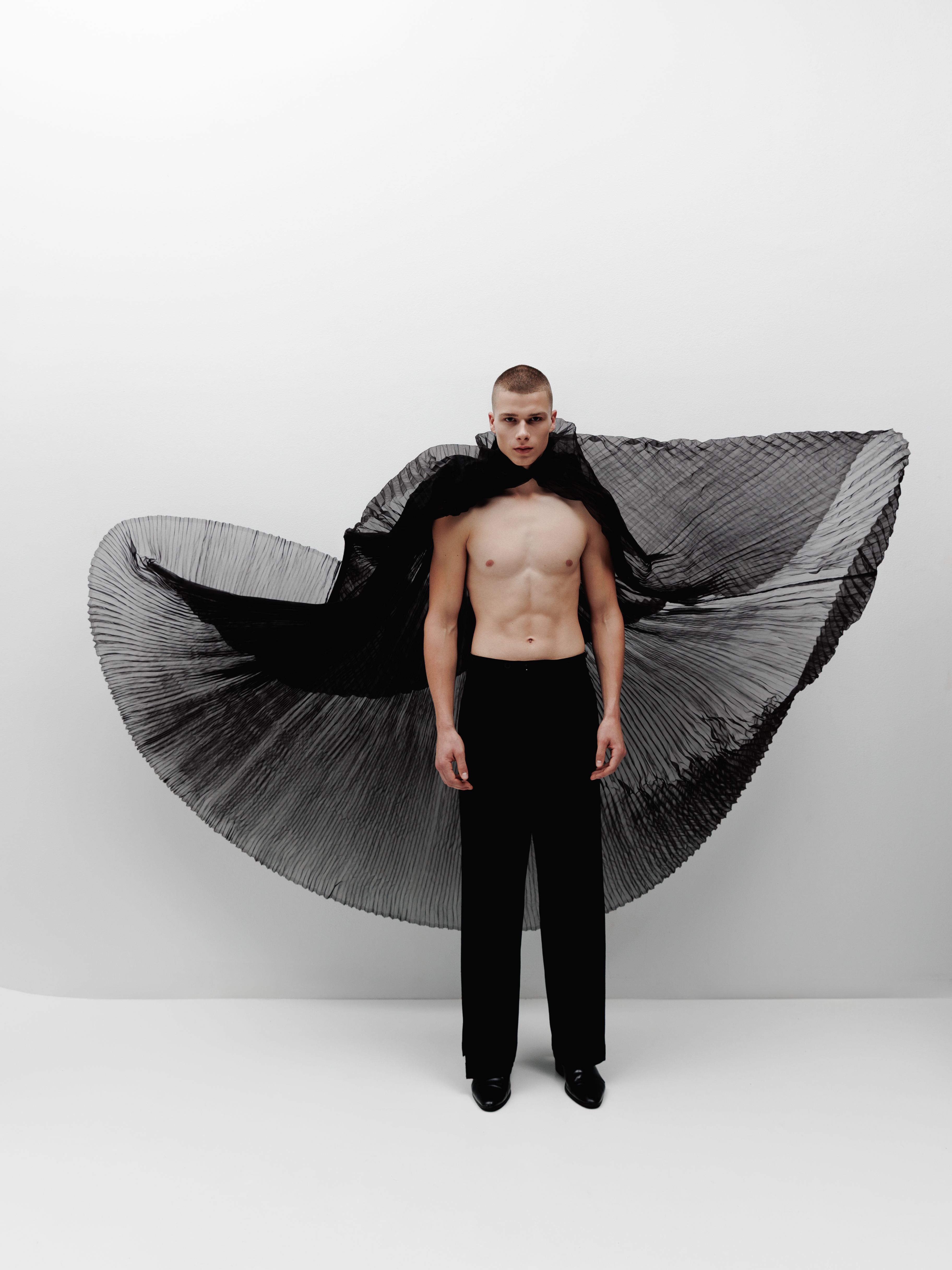 Metamorphosis of the Armour — Look 6