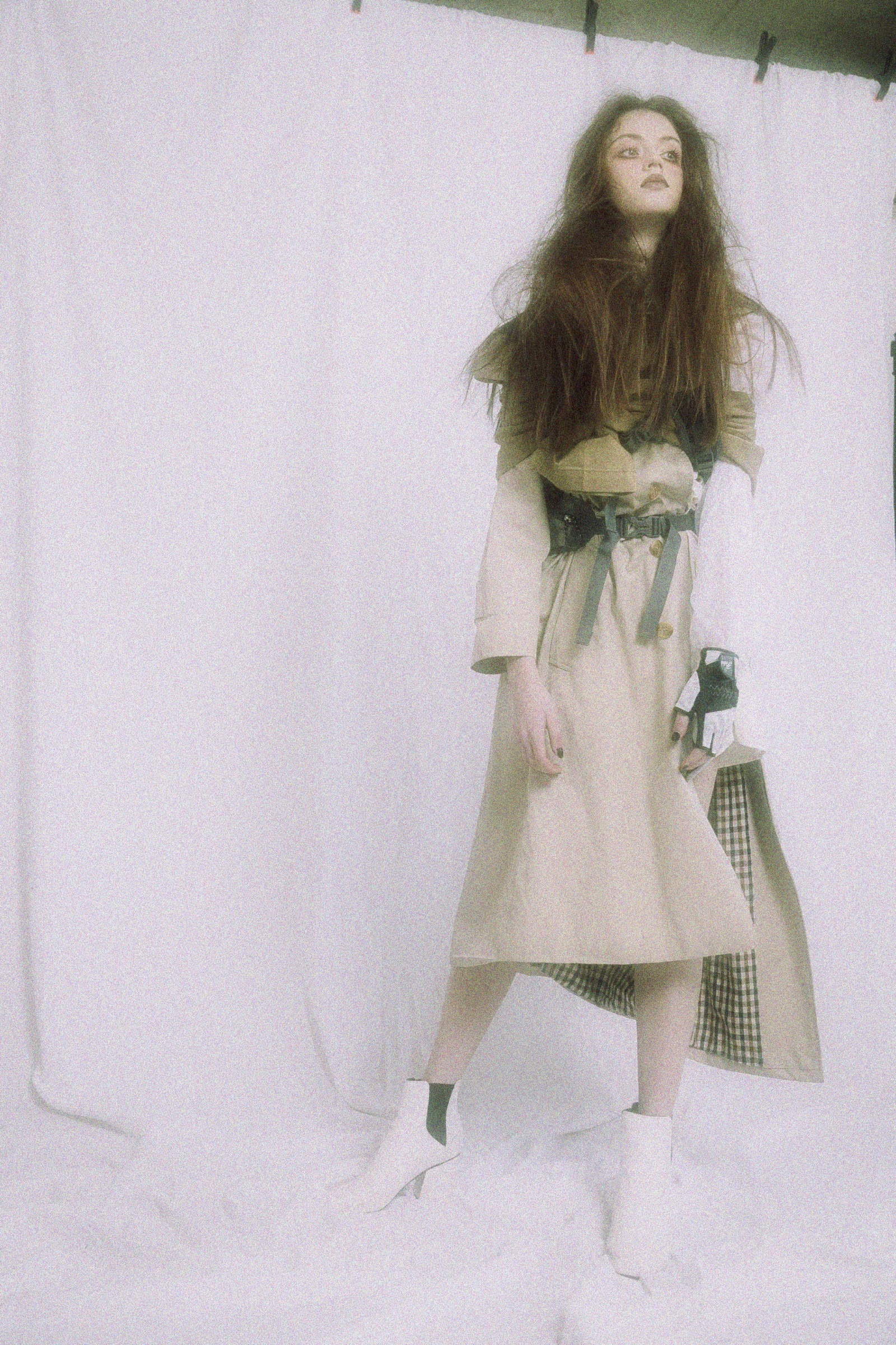AVANT-GARDE — Look 5