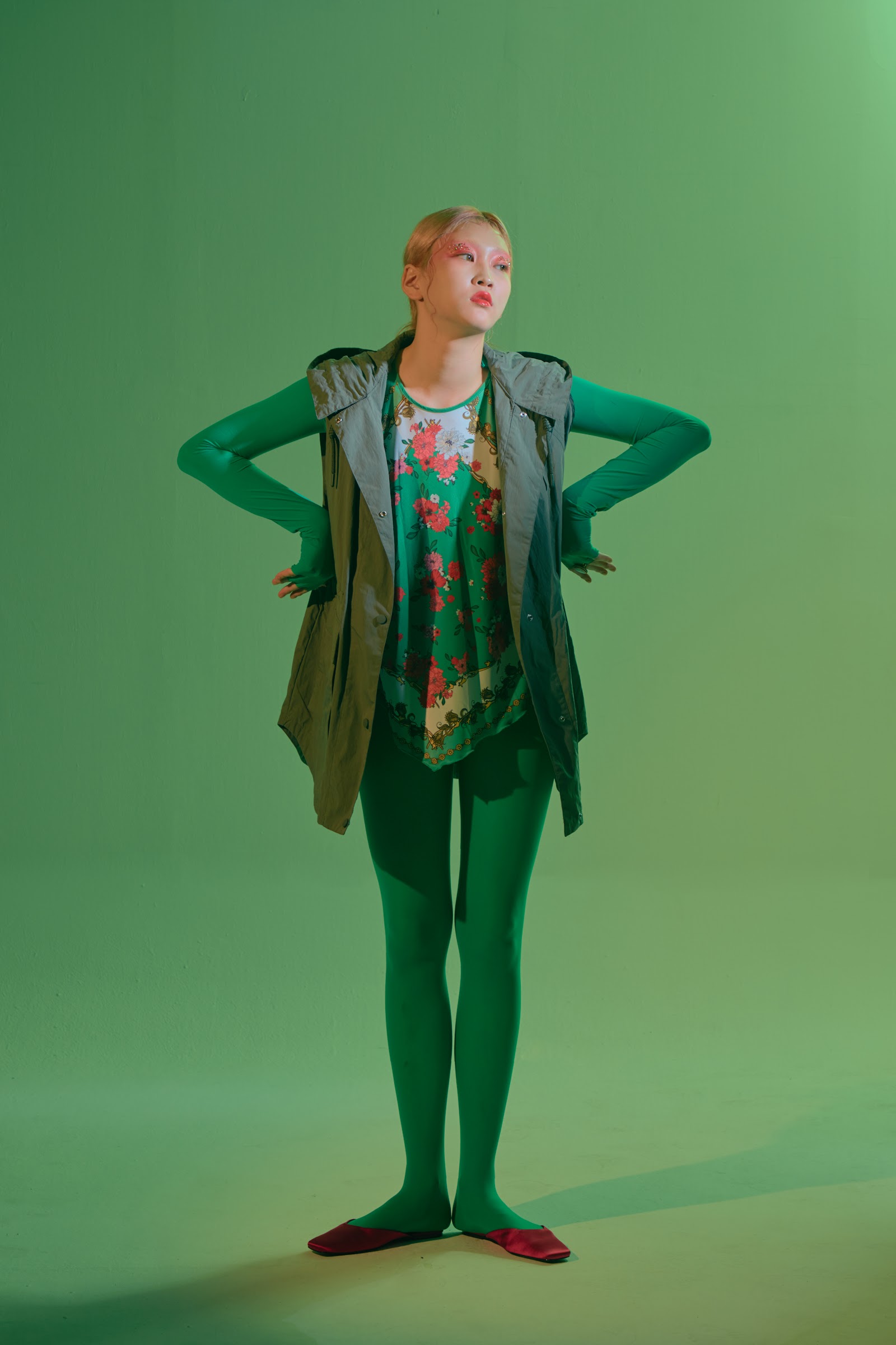 STRANGER — Look 3