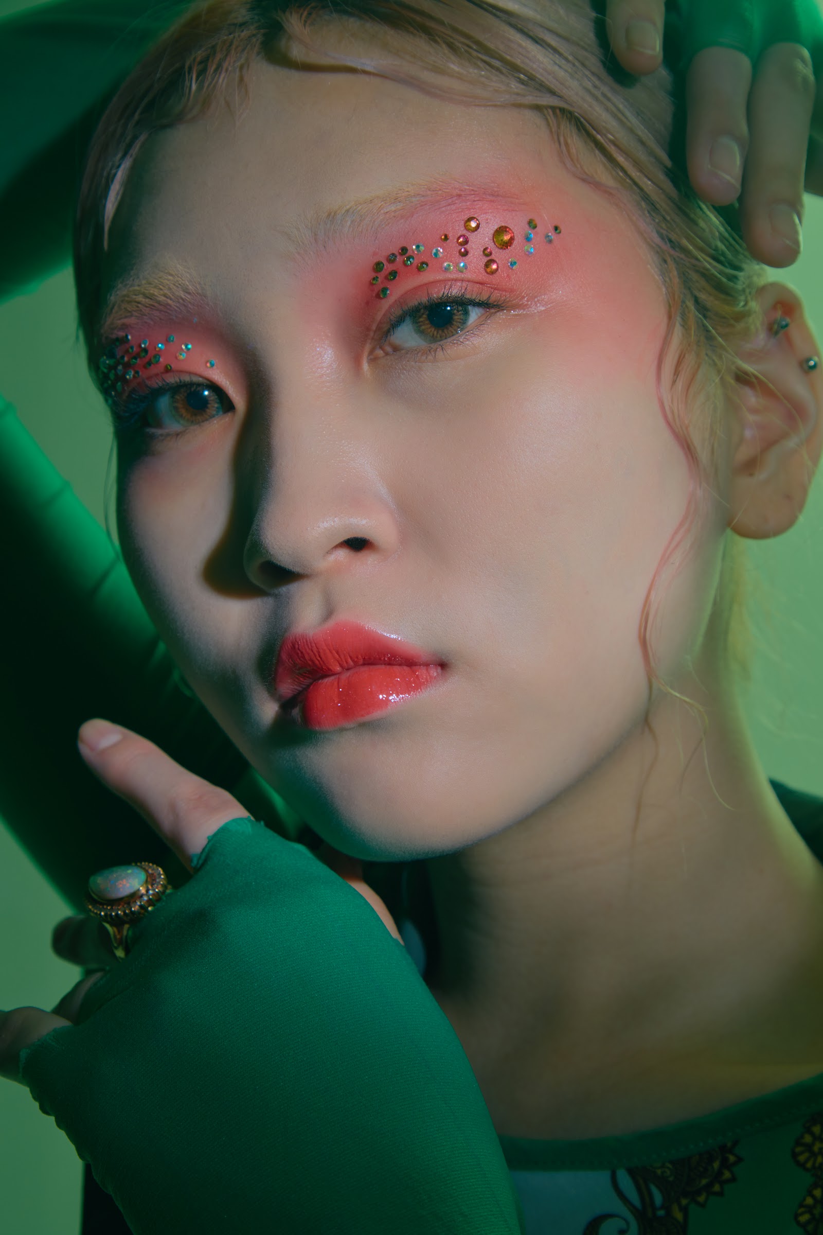 STRANGER — Look 6