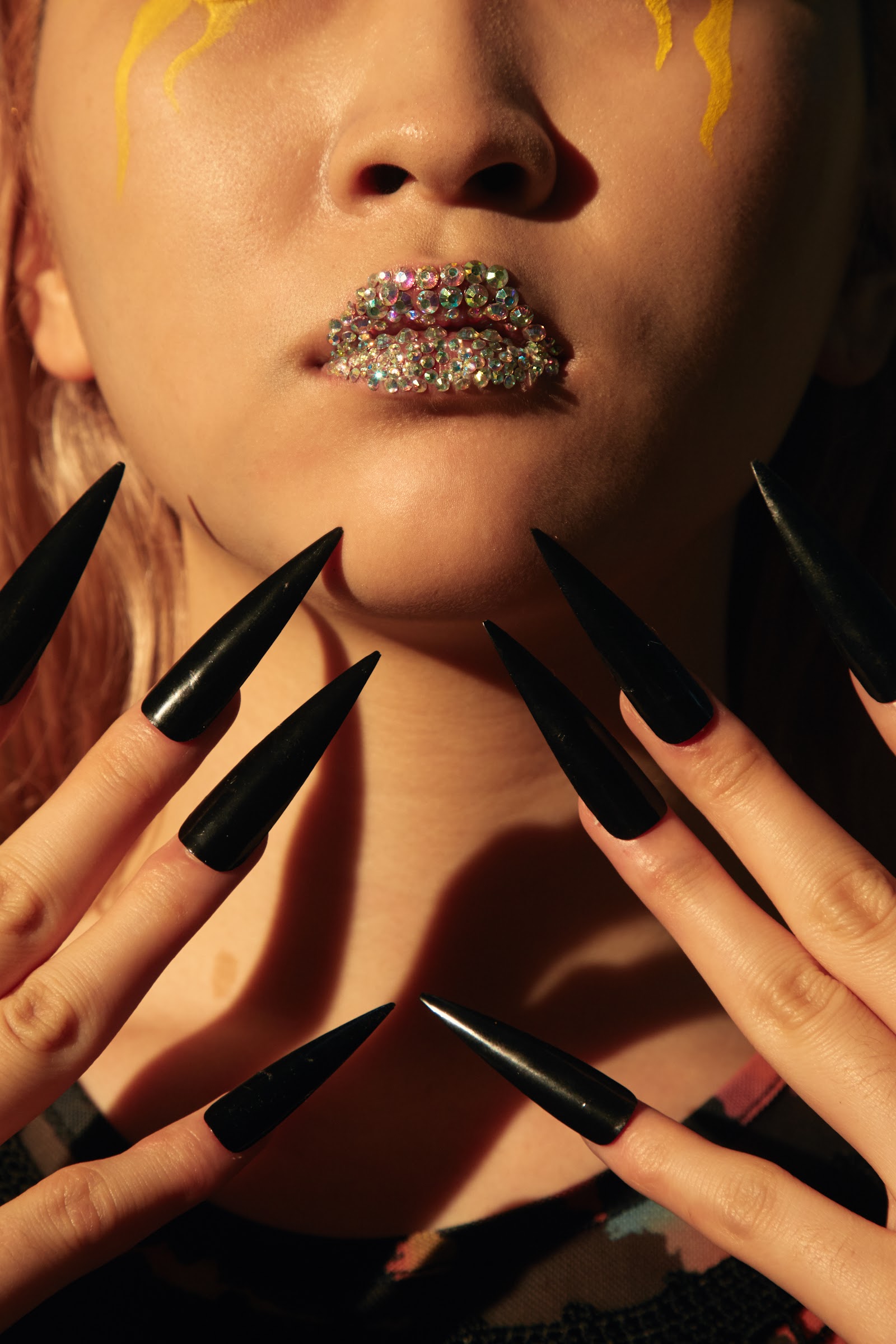 STRANGER — Look 14