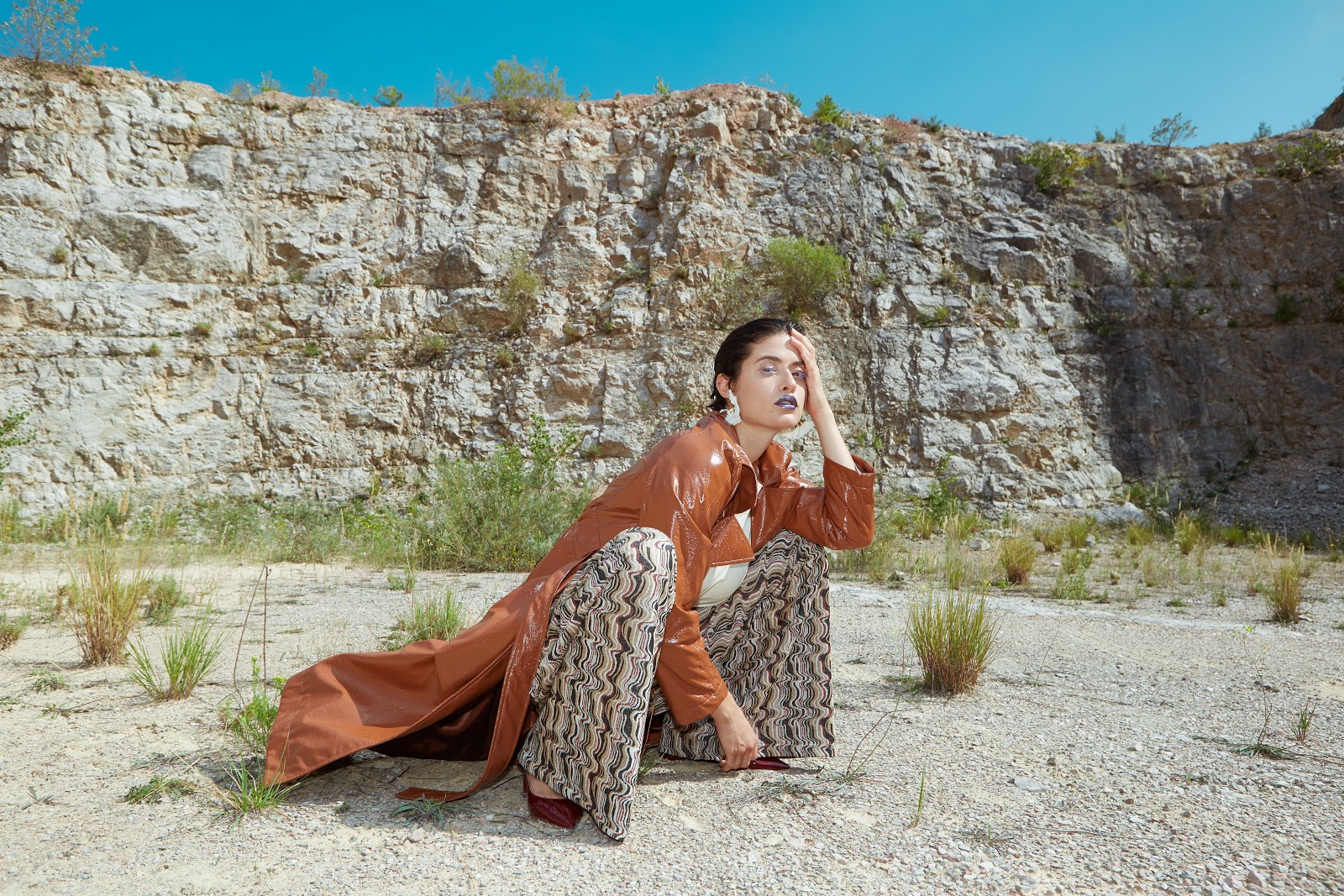 HERE COMES THE RAIN — Look 11
