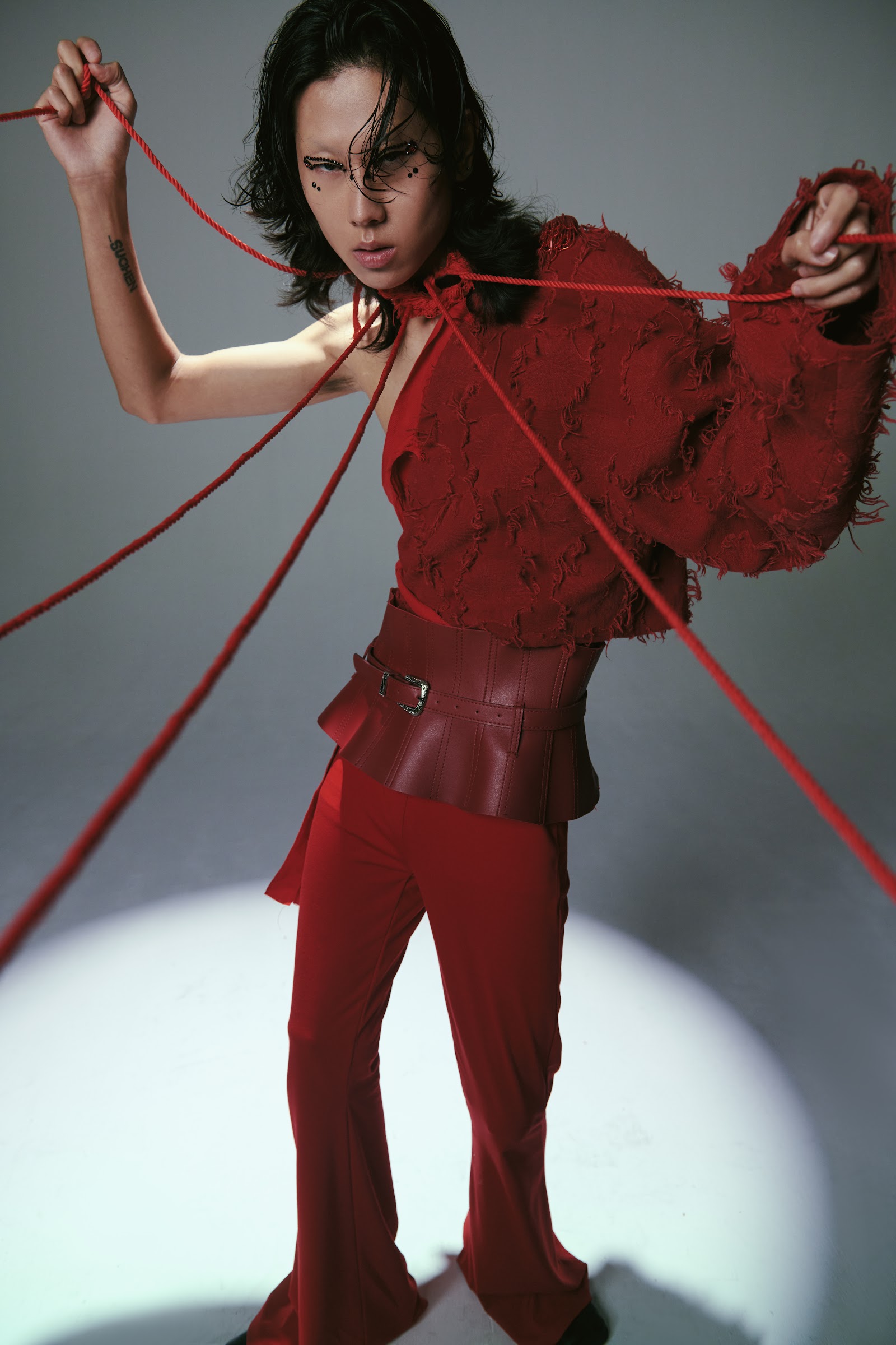 SCARLET DRAMA — Look 8