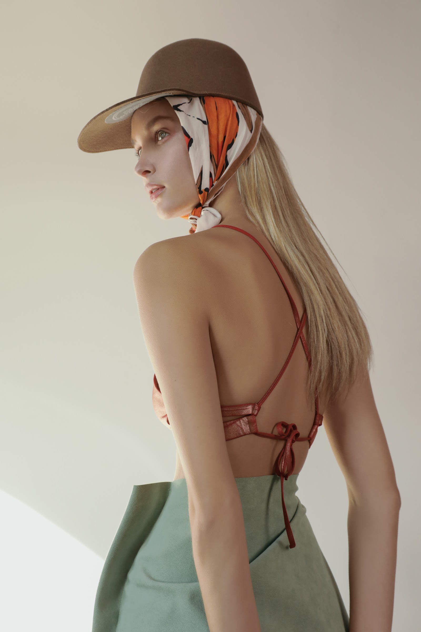 BLOSSOM GIRL — Look 5