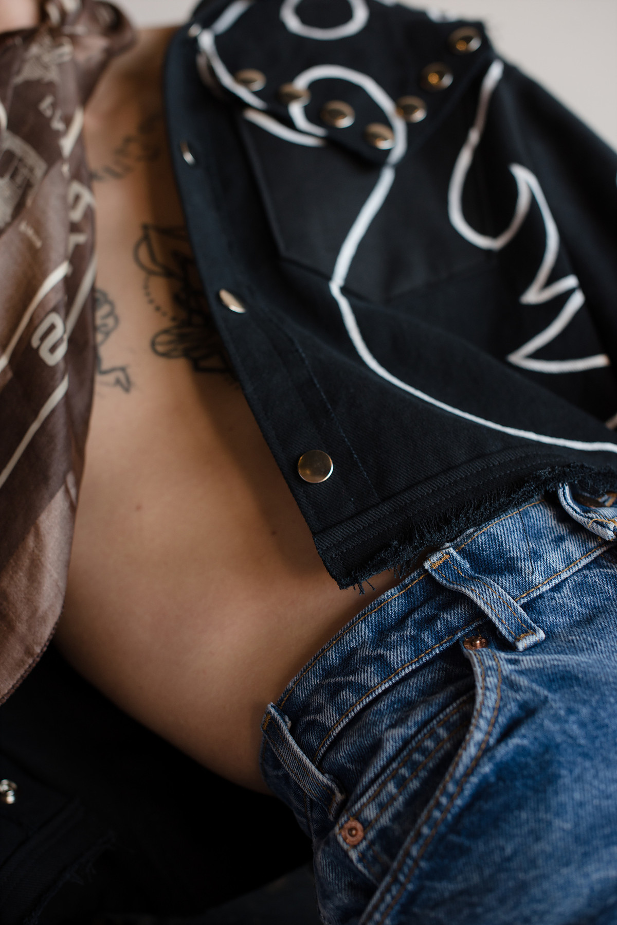 DRUGSTORE COWBOY — Look 4