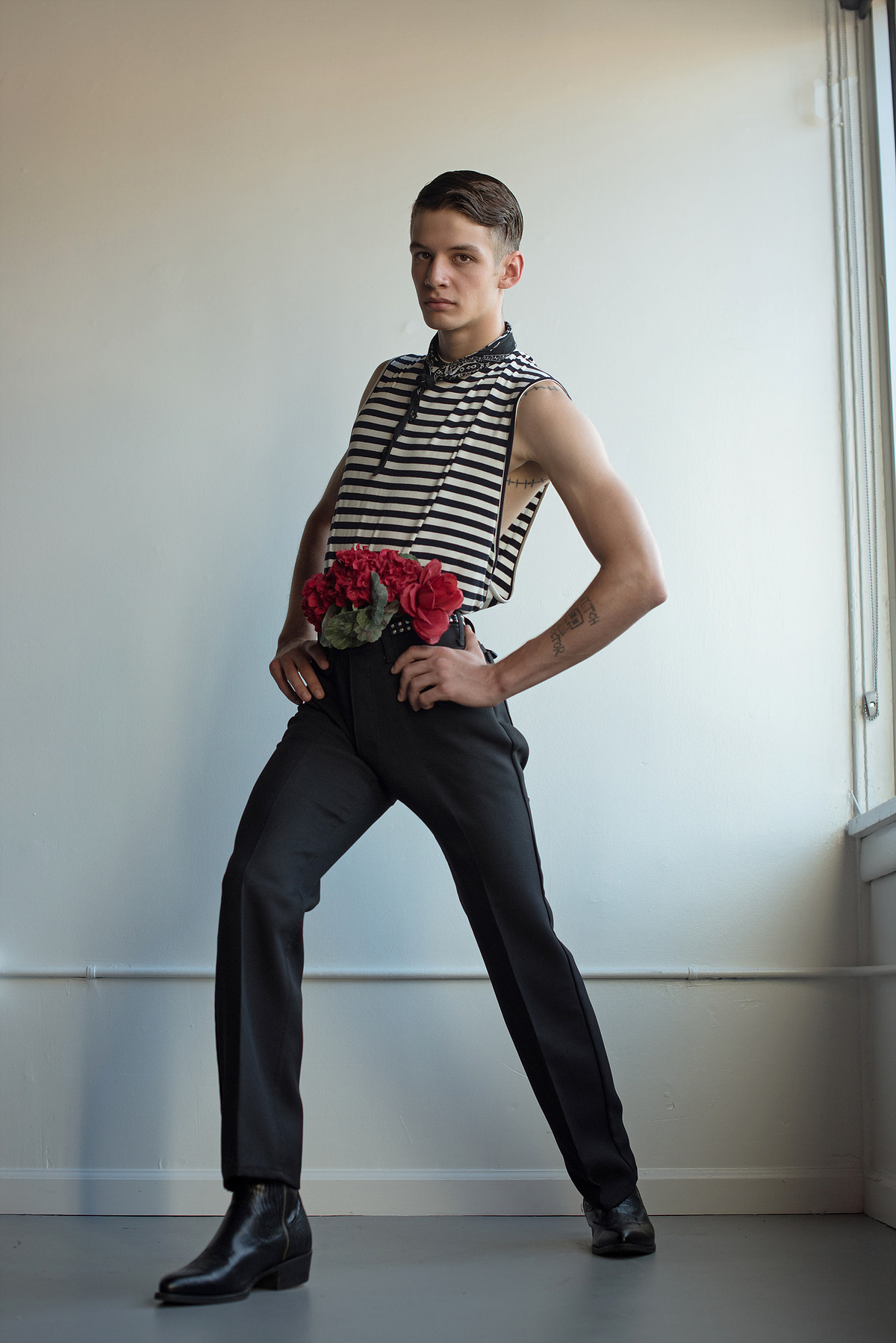 DRUGSTORE COWBOY — Look 7