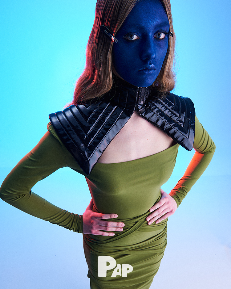SPACE ODDITY — Look 9