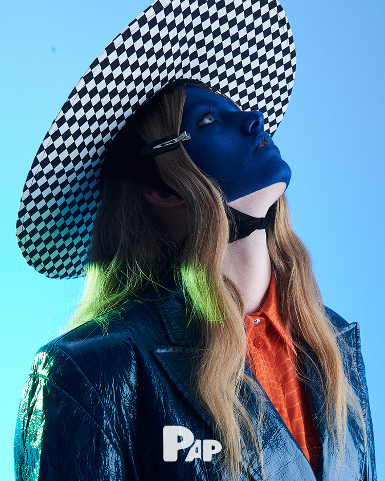 SPACE ODDITY — Look 11