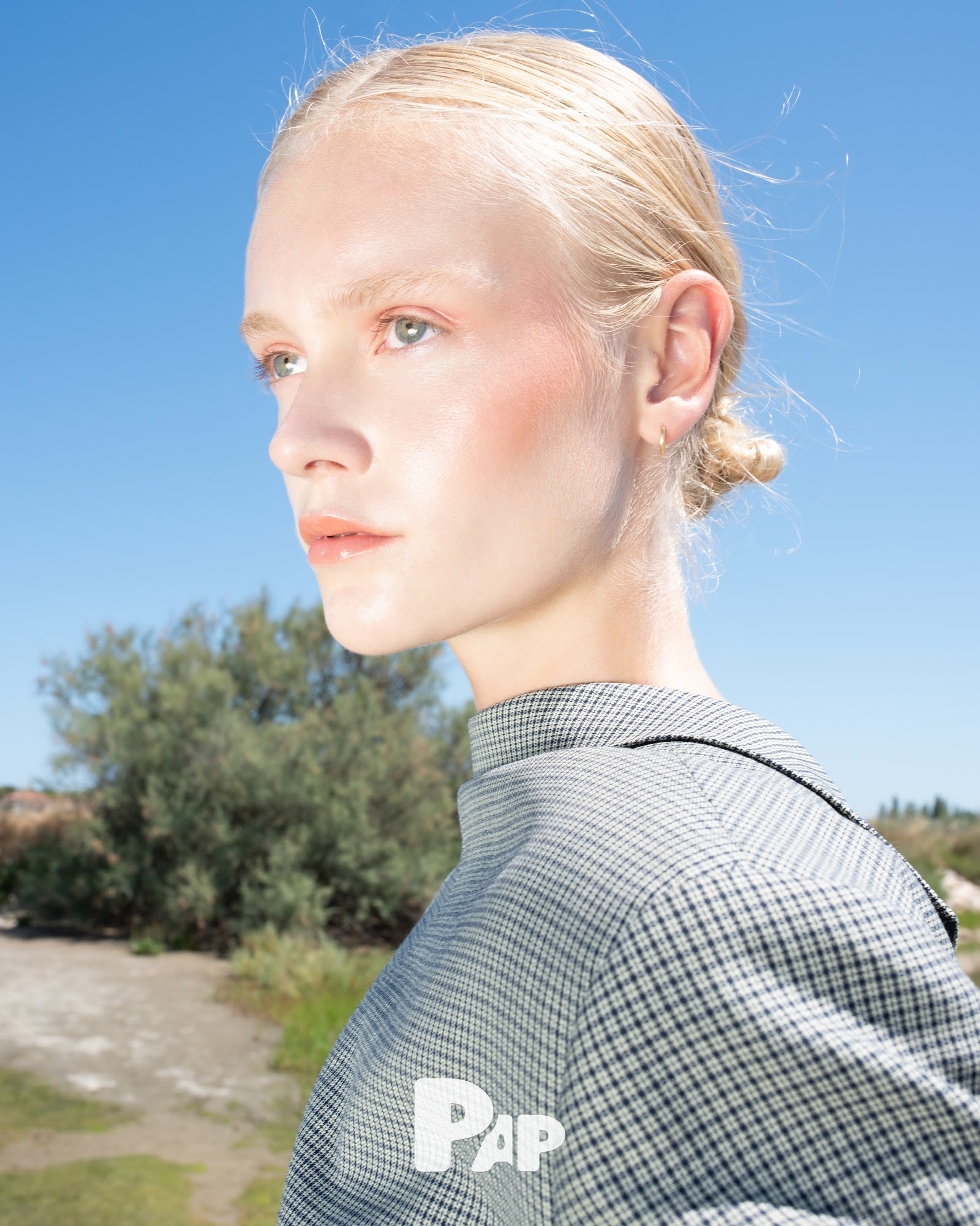 RE-BORN - THE FIRST DAY I WAS LIFE — Look 13