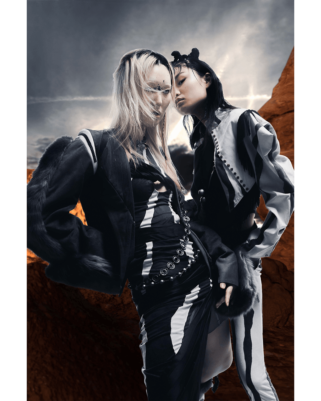 MISSION TO MARS — Look 1
