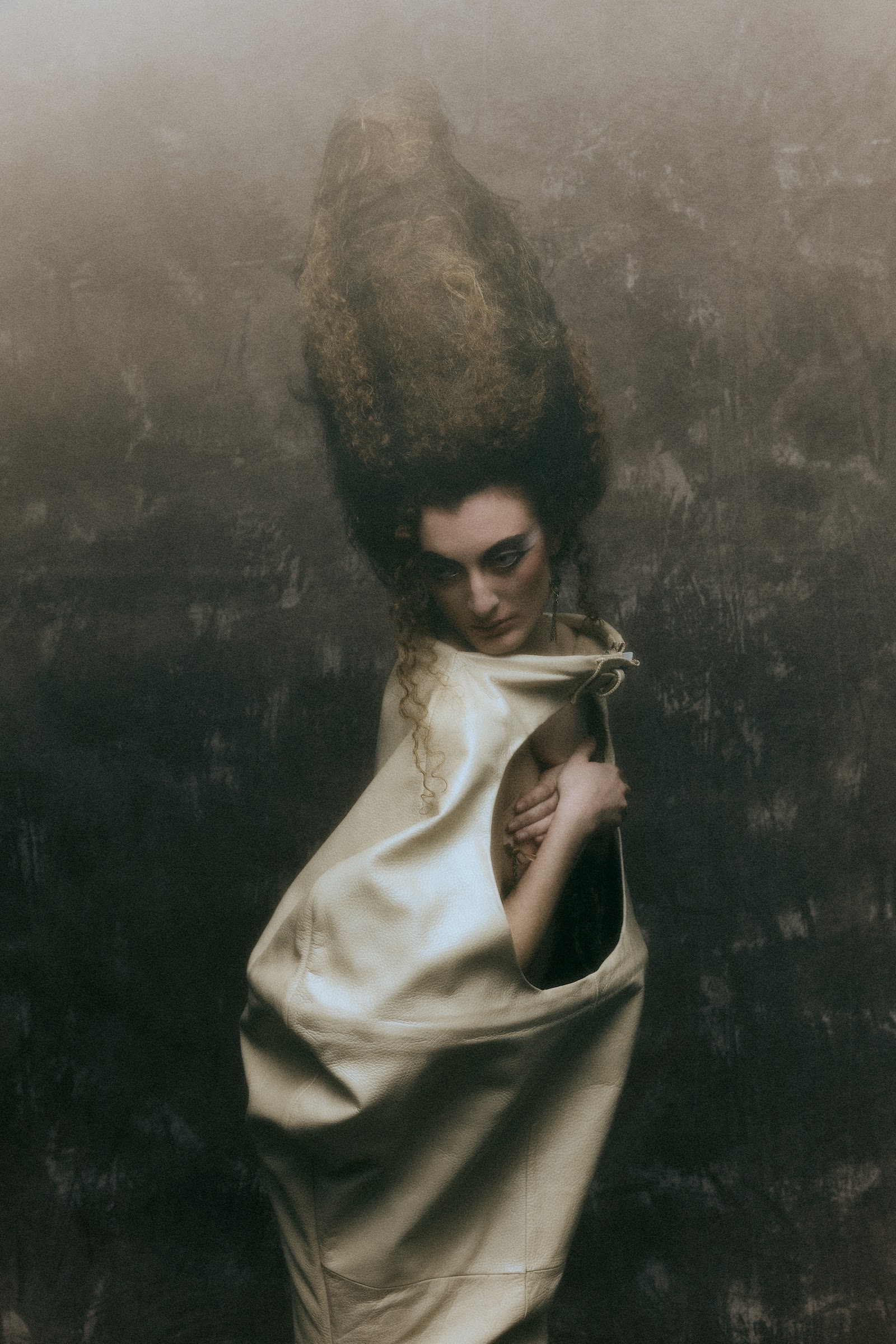 ENCHANTED — Look 9