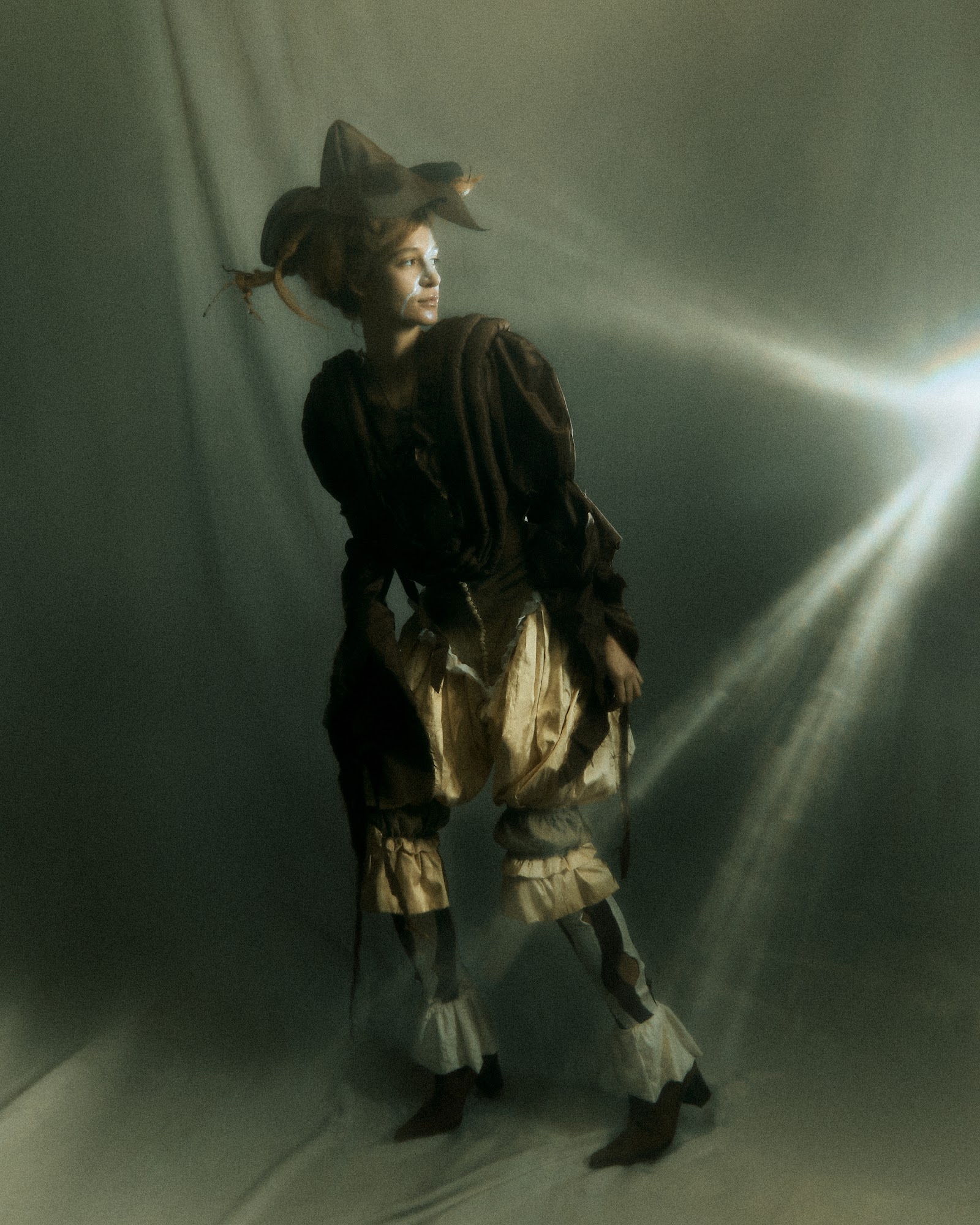 ENCHANTED — Look 10
