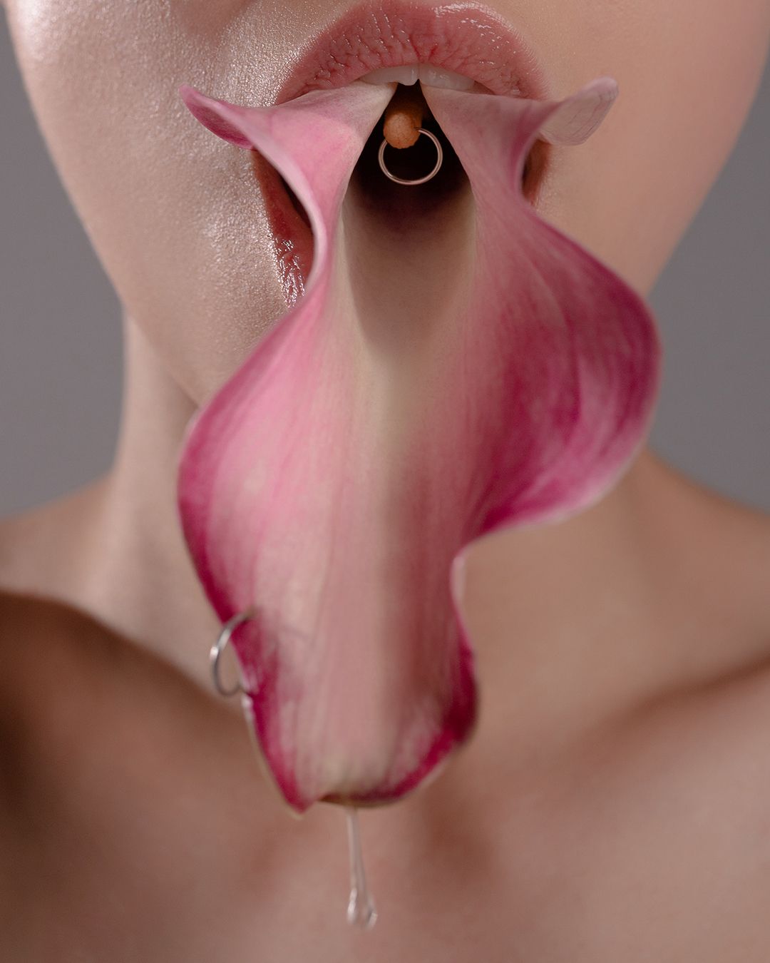 Juliette doesn't have a gum — Look 2