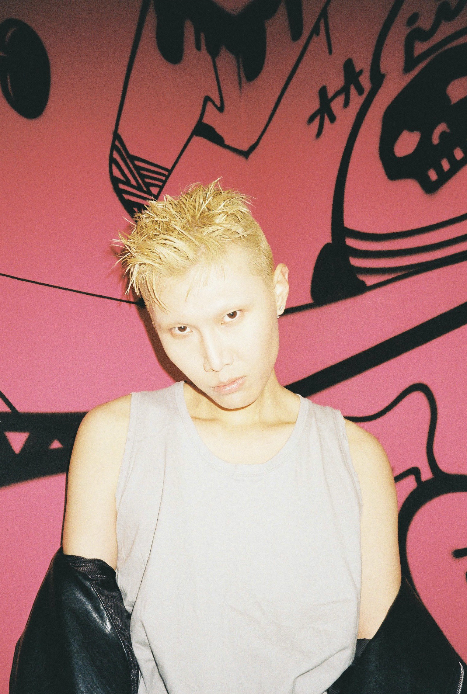 SUPER SONIC YOUTH — Look 10