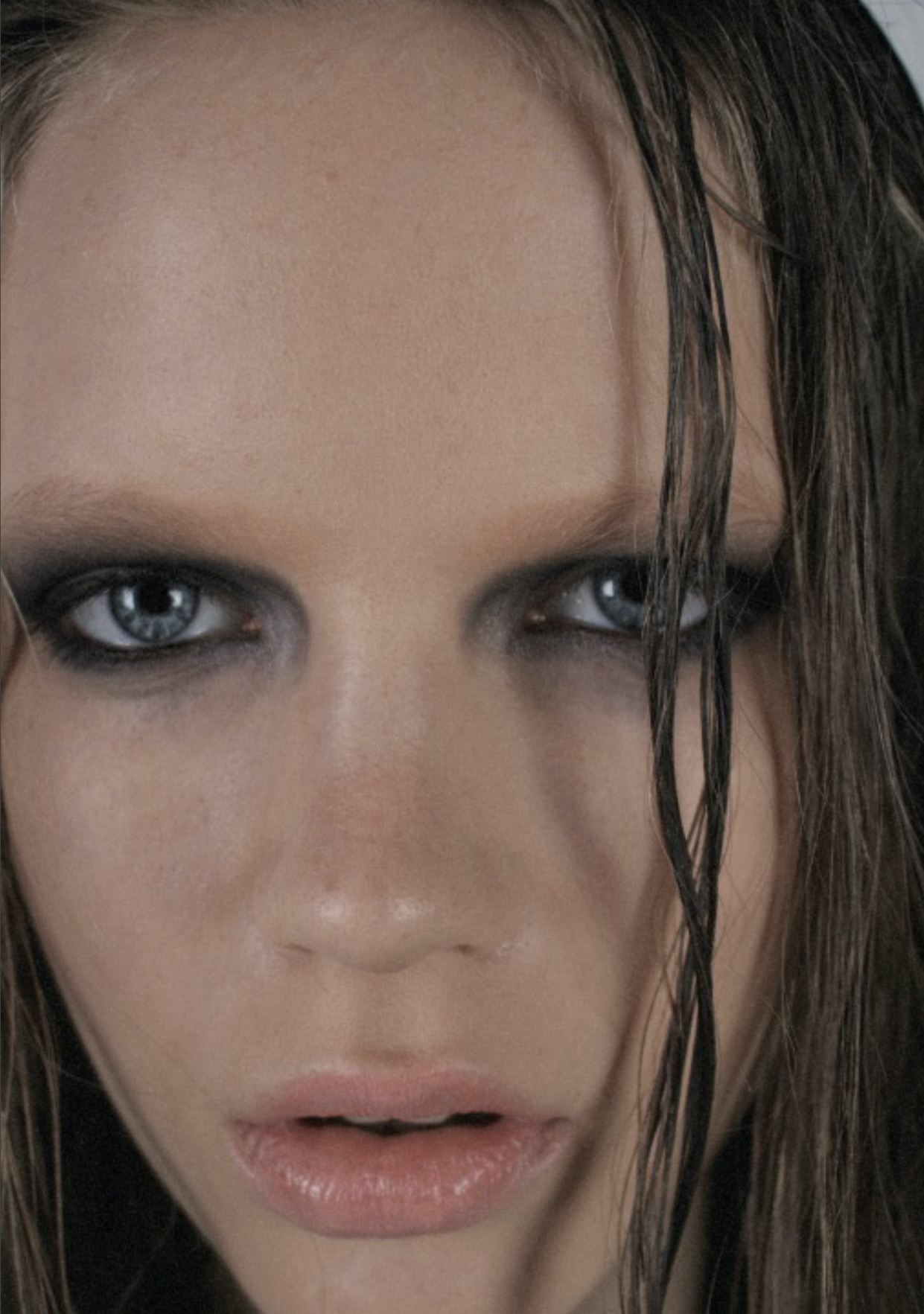 DISRUPTED — Look 4