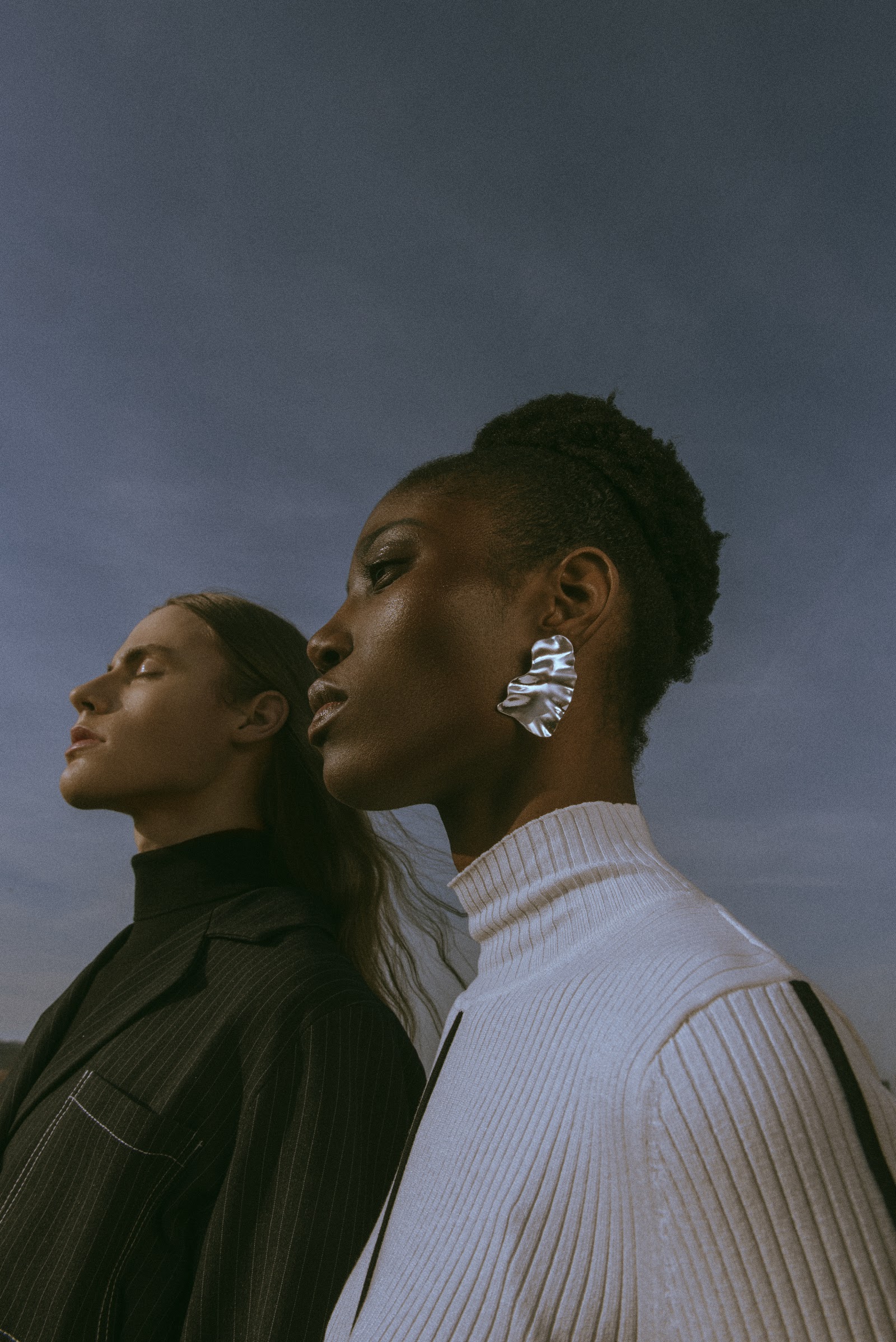 CONTRADICTION — Look 9
