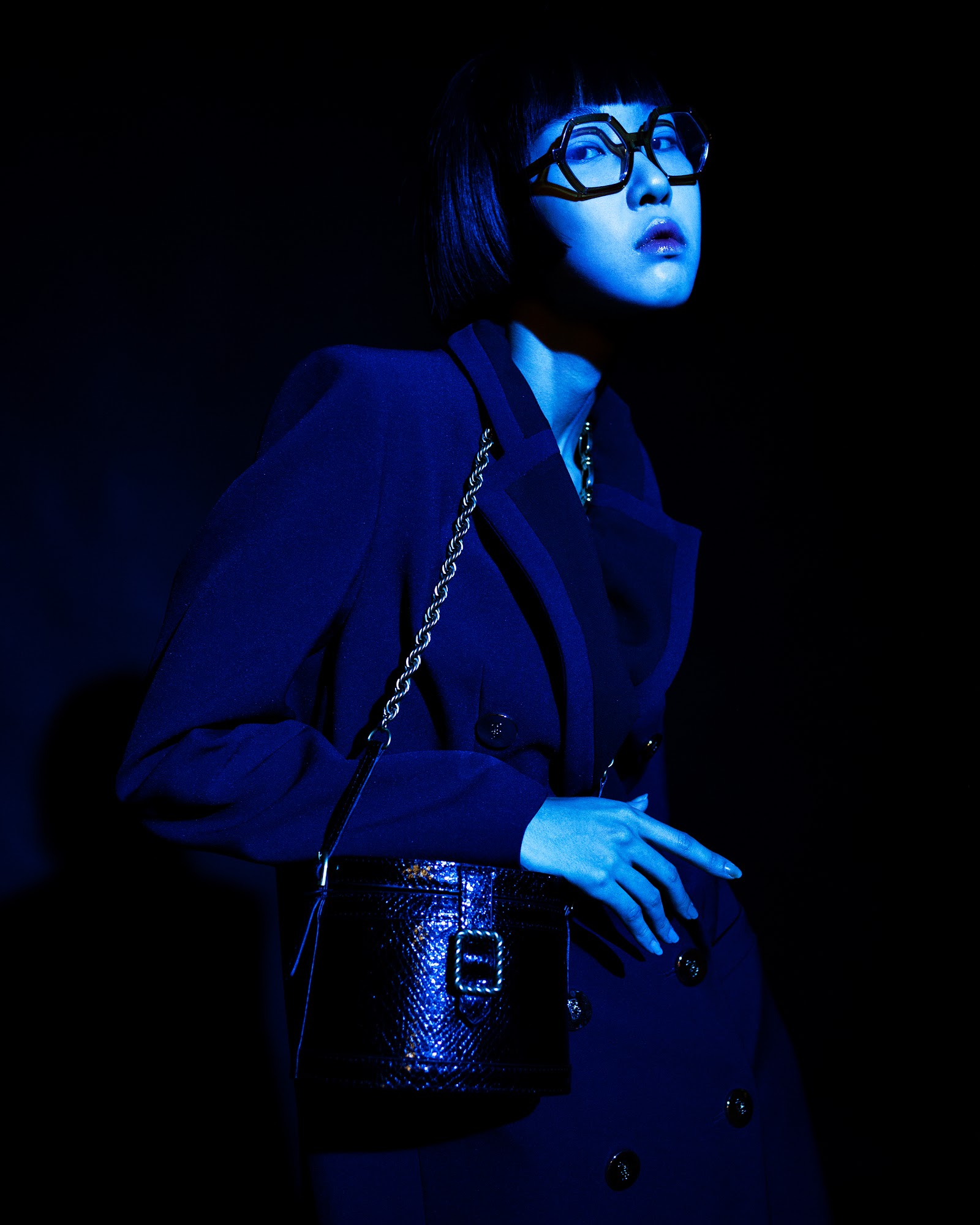 BE WATER — Look 6