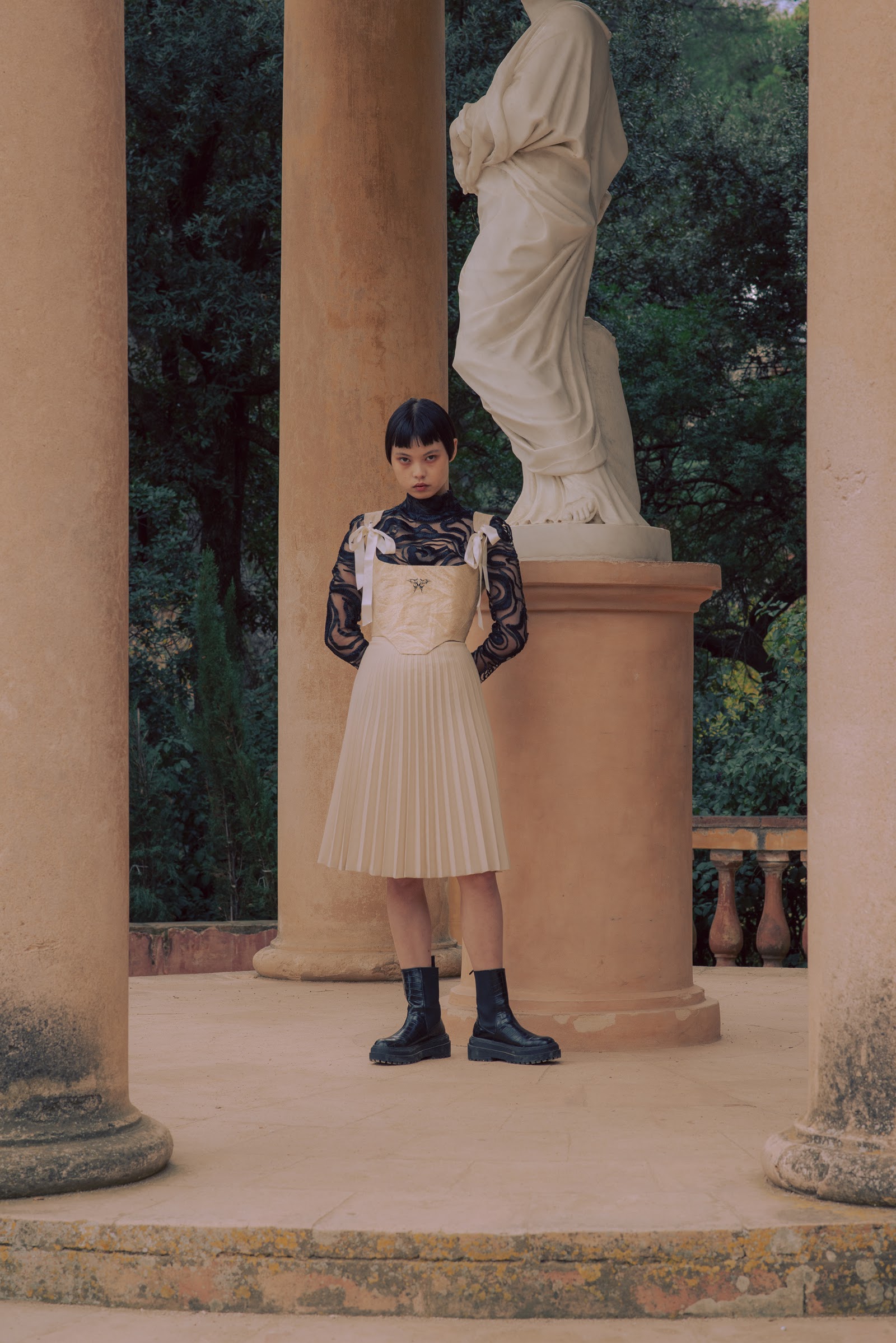 LABERYNTH — Look 5