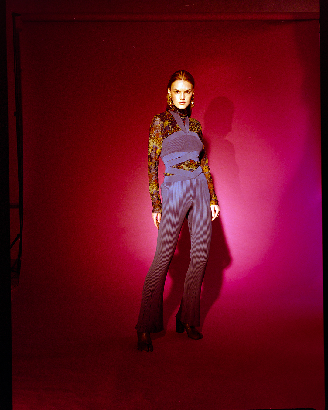 CRYSTAL LOUNGE — Look 2