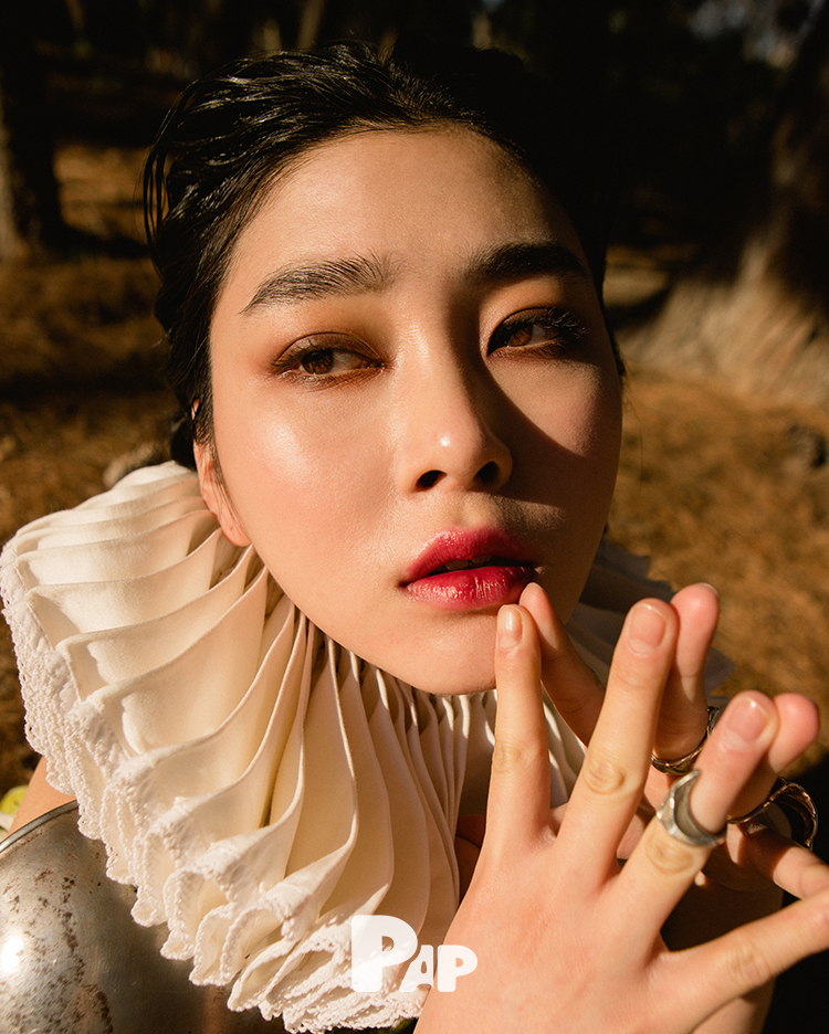 ENCHANTED GARDEN — Look 18