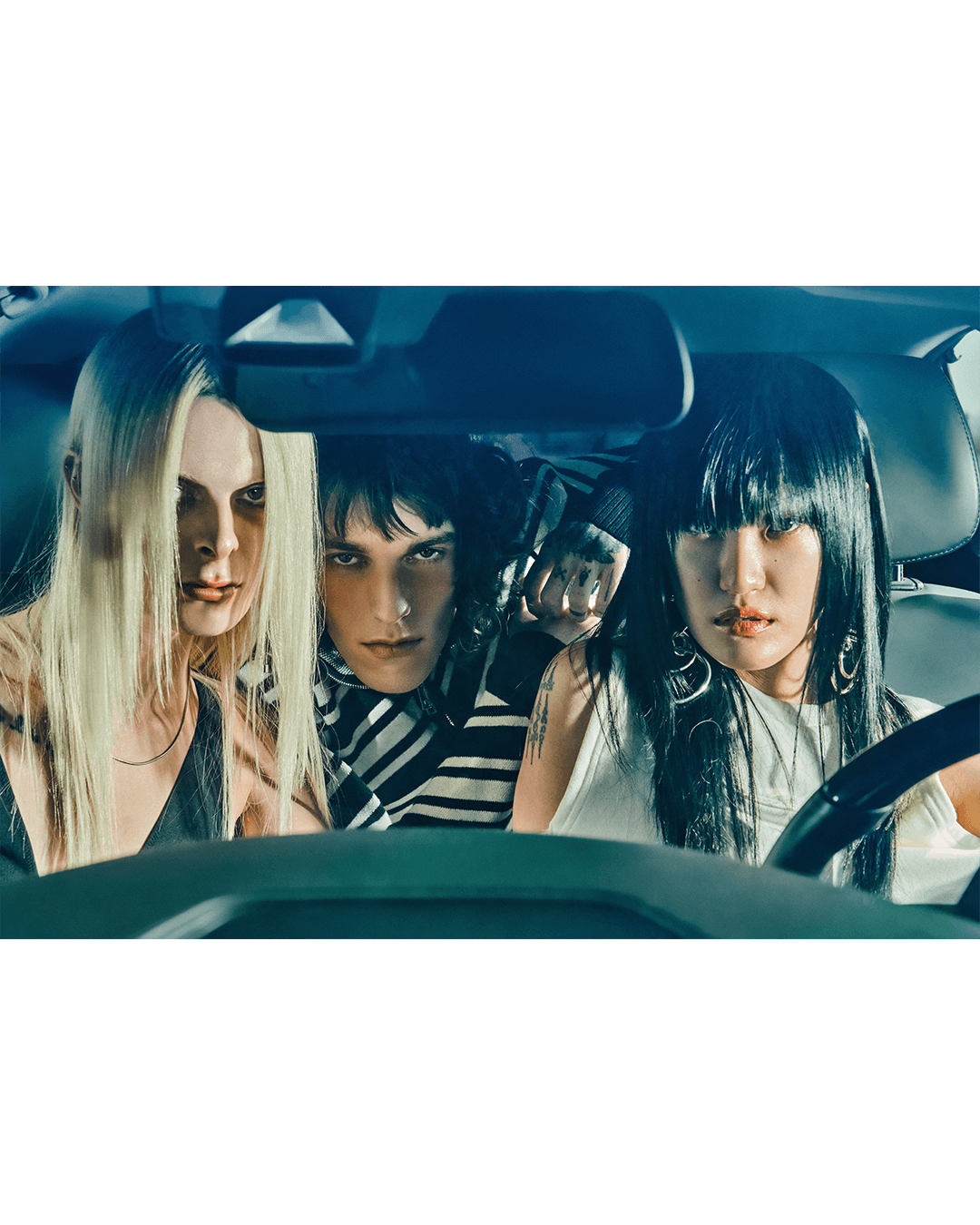 Mayday!-Mayday! — Look 2