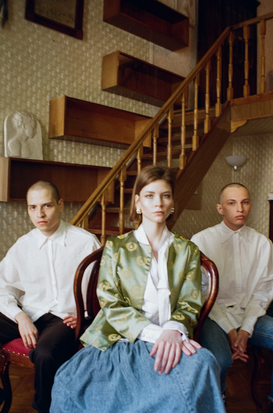 INTERIORS — Look 7