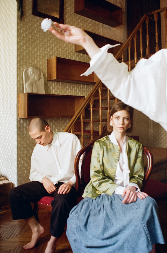 INTERIORS — Look 8