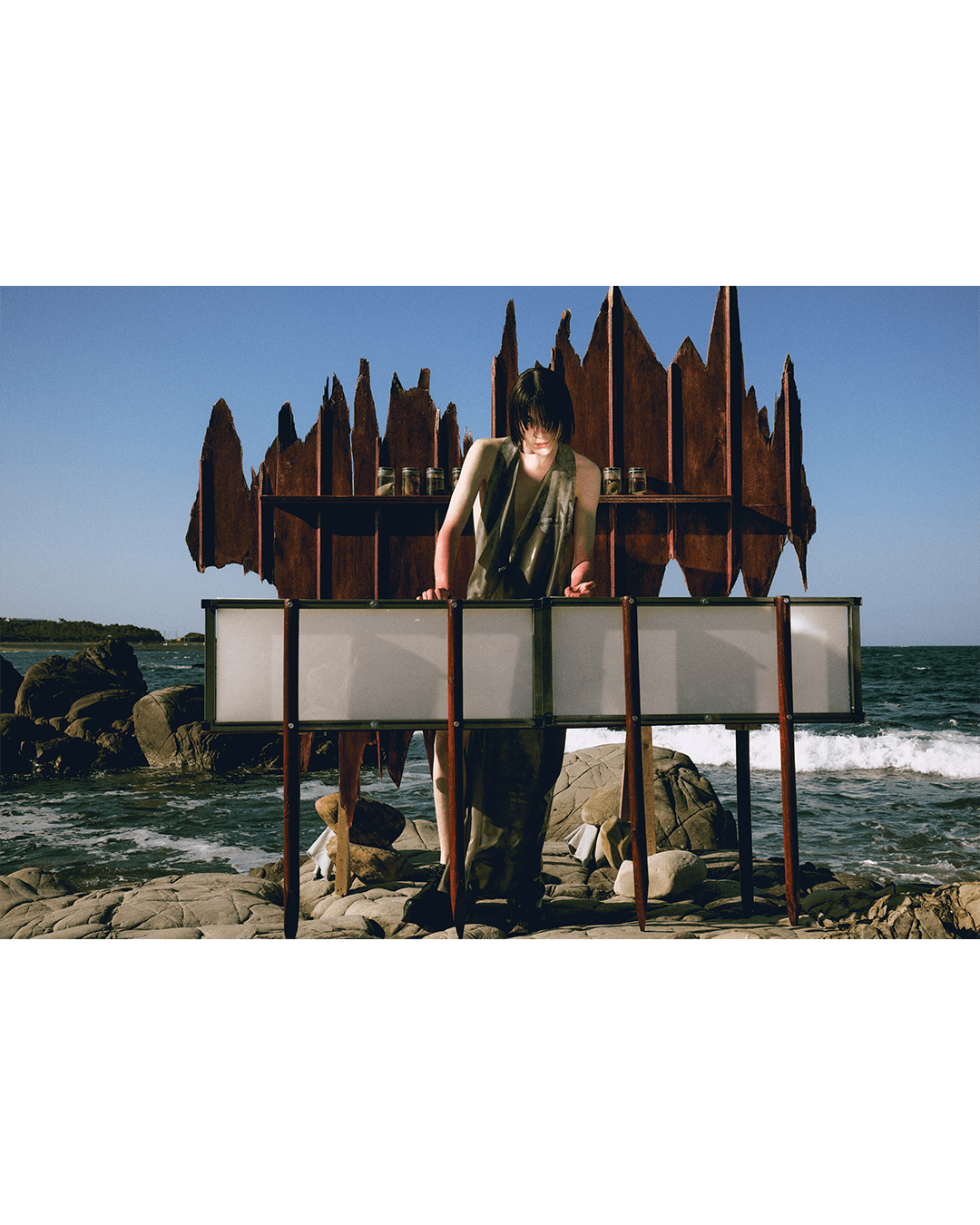 Artificial desires and their exaggeration — Look 2