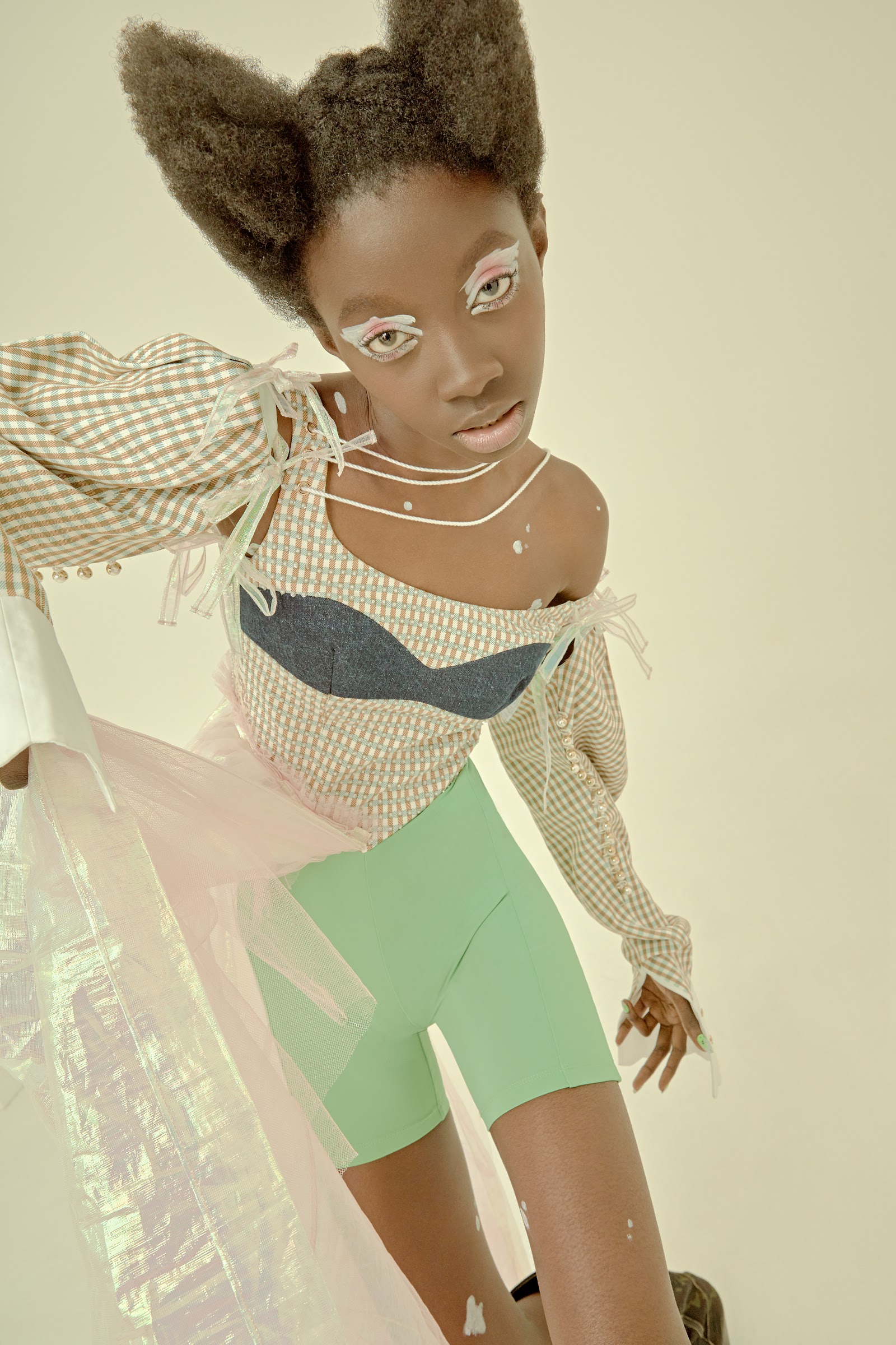 PEEK-A-BOO — Look 14
