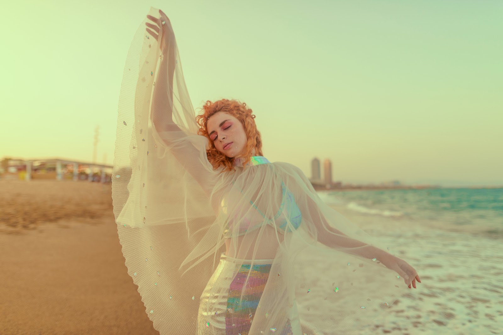 BREEZE AND SARA — Look 8
