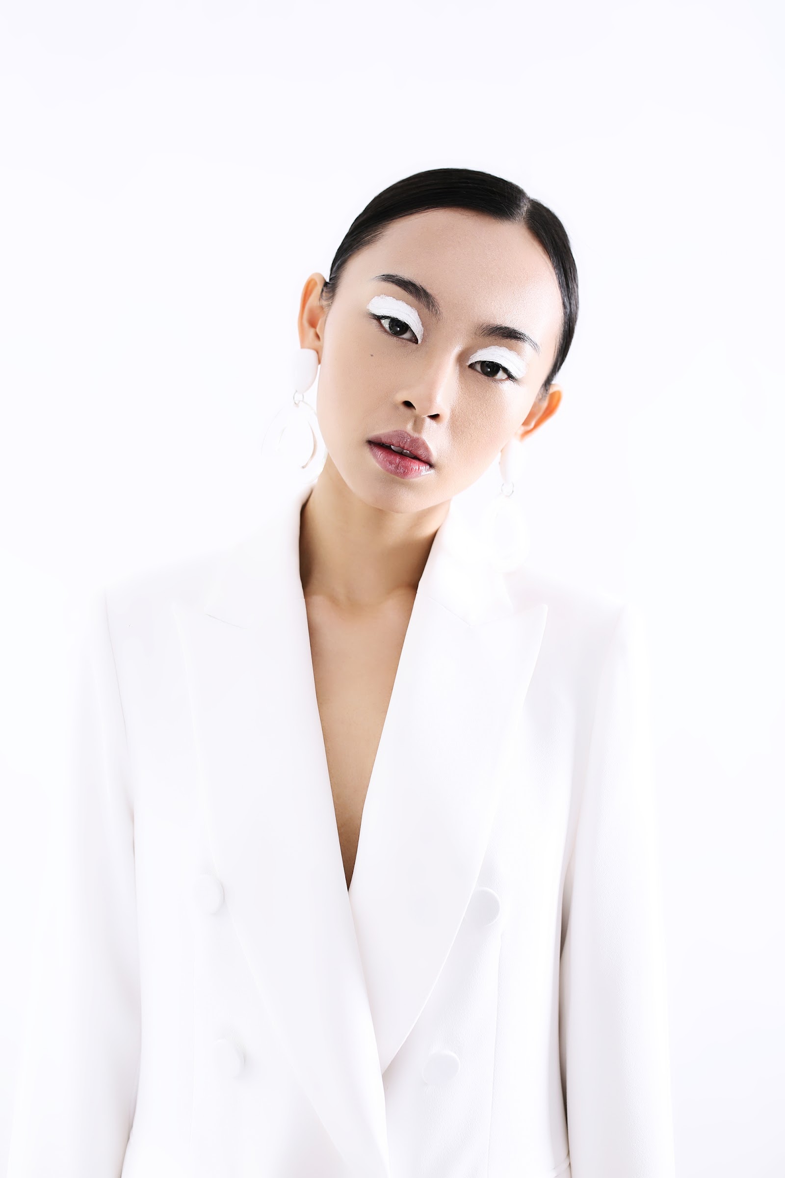 ADVERSITIES — Look 1