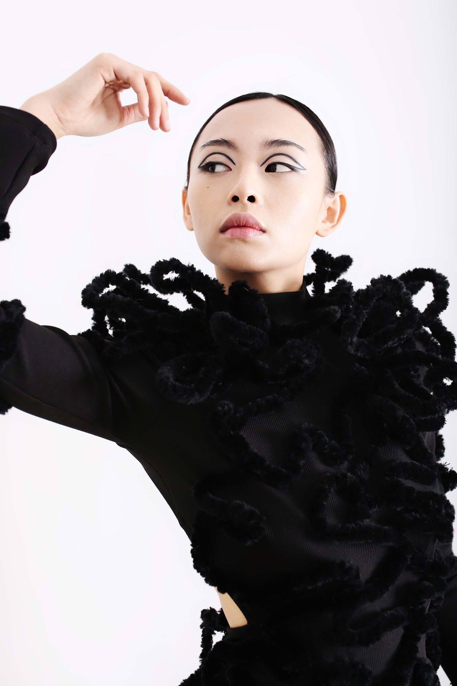 ADVERSITIES — Look 2