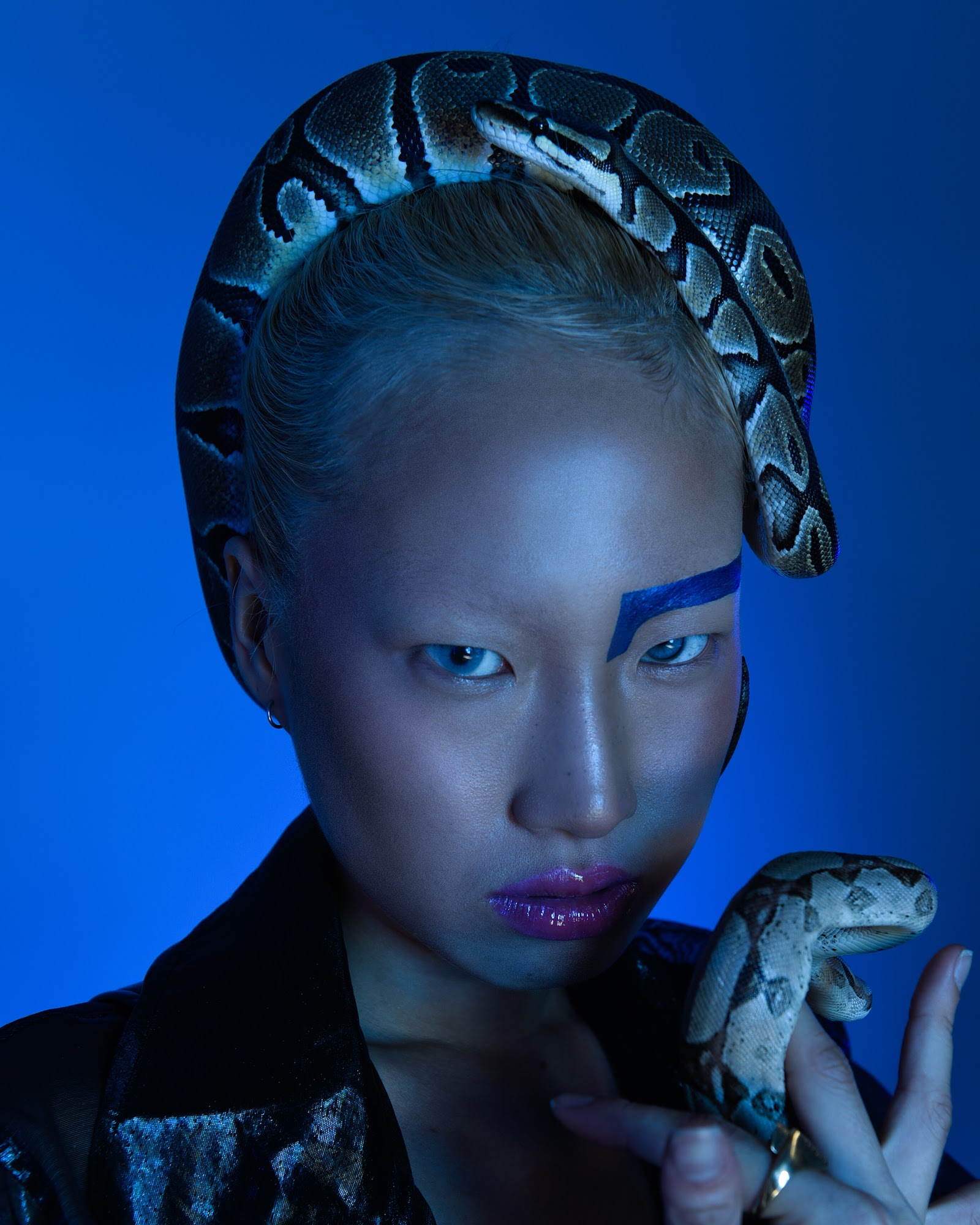 SNAKES CHARMER — Look 2
