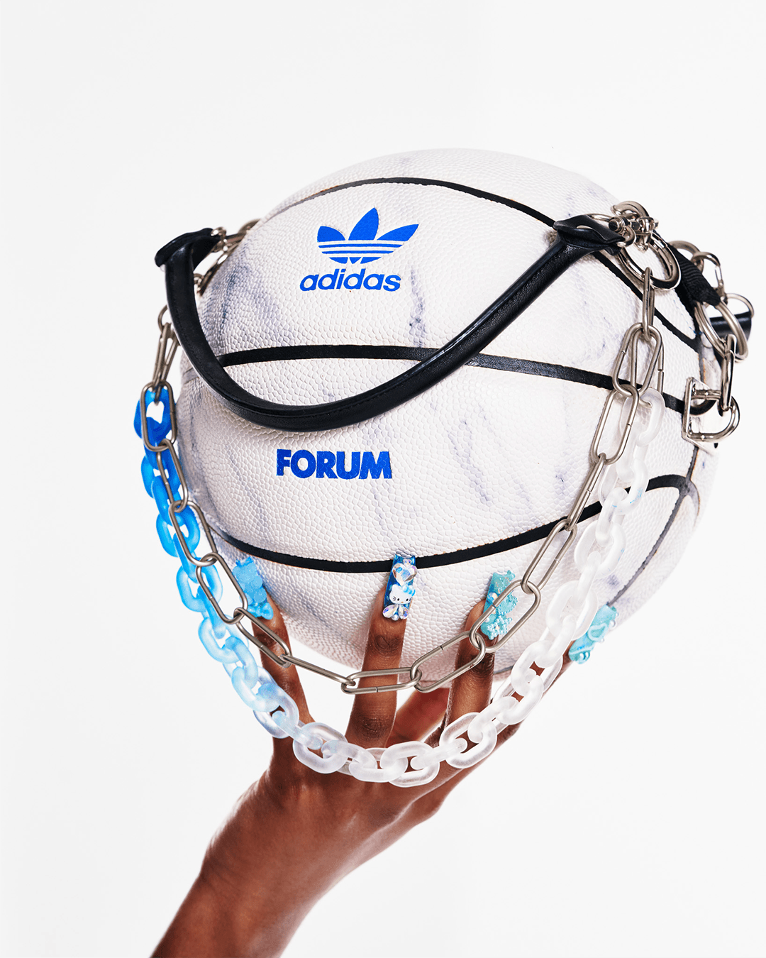 Fashion That Just Won't Cover Up — Look 8