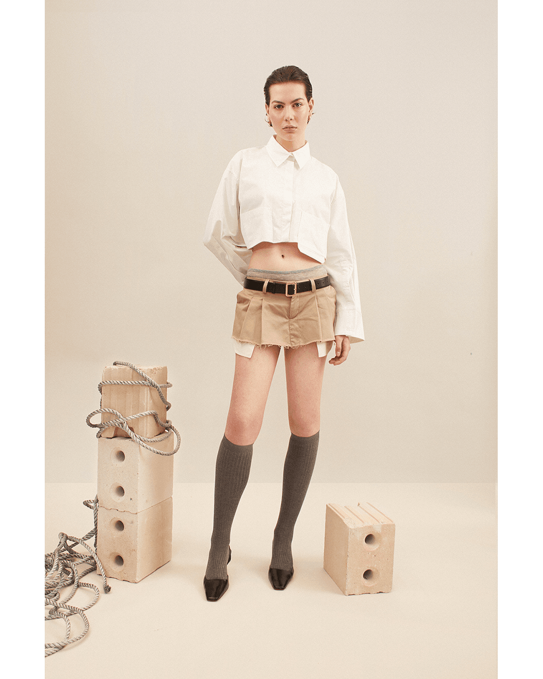 EARTH AND STONE — Look 2