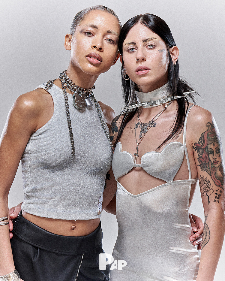 NEW WORLD — Look 13