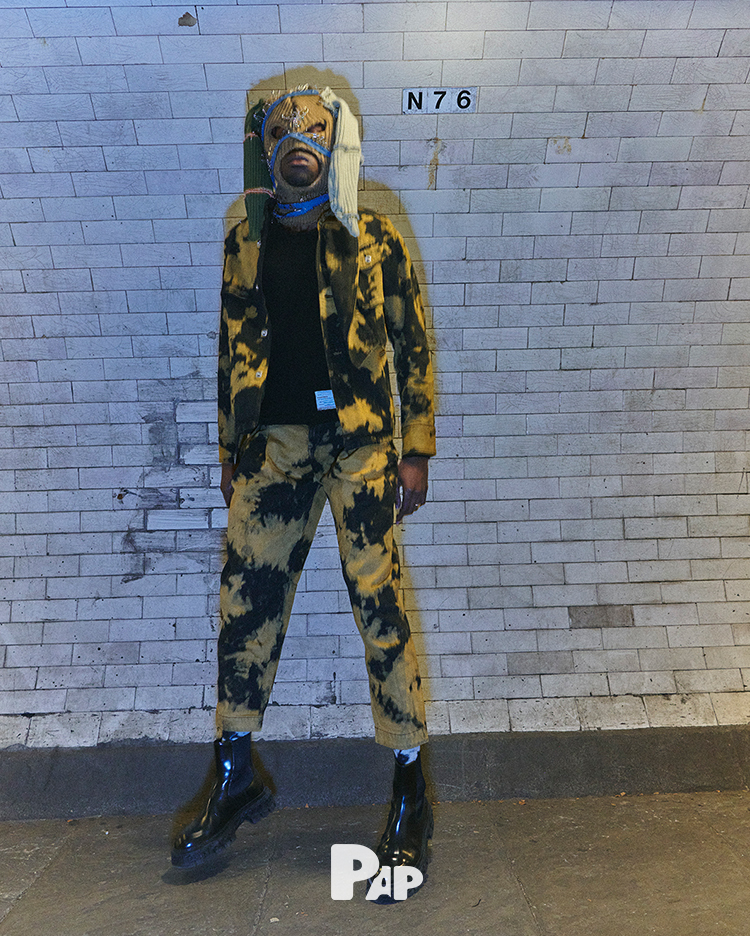 NEW WORLD — Look 17