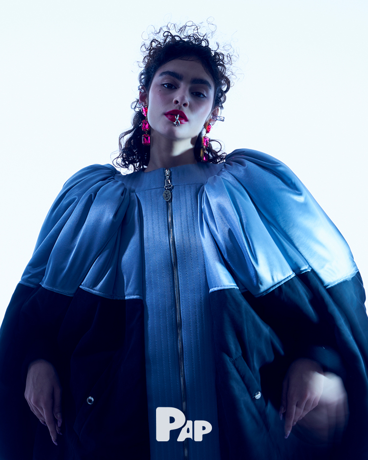 THE RAZOR GIRL — Look 2