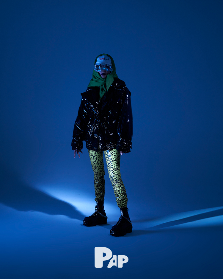 THE RAZOR GIRL — Look 6