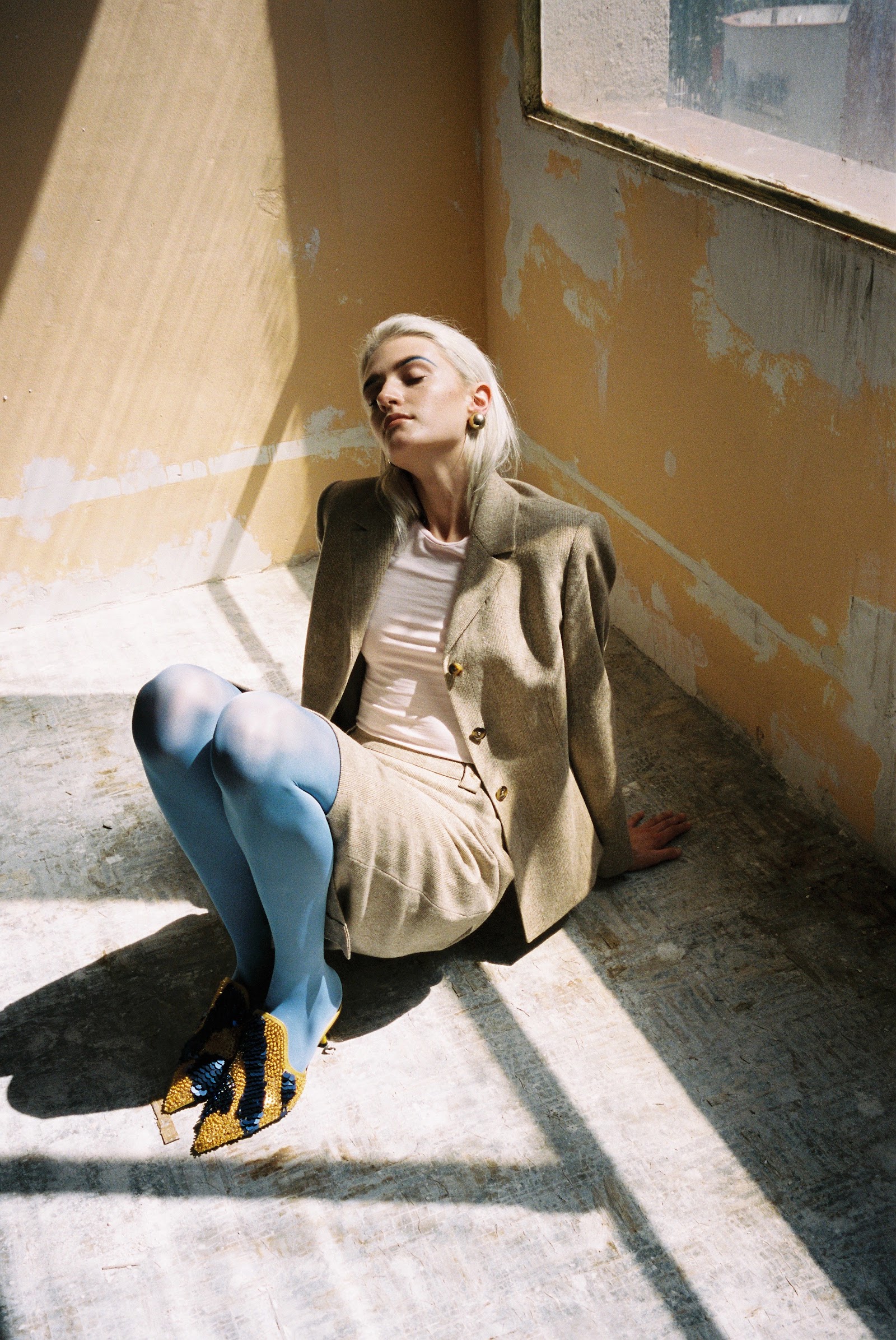 YOU LEFT ME BUT I RATHER BE ALONE — Look 3