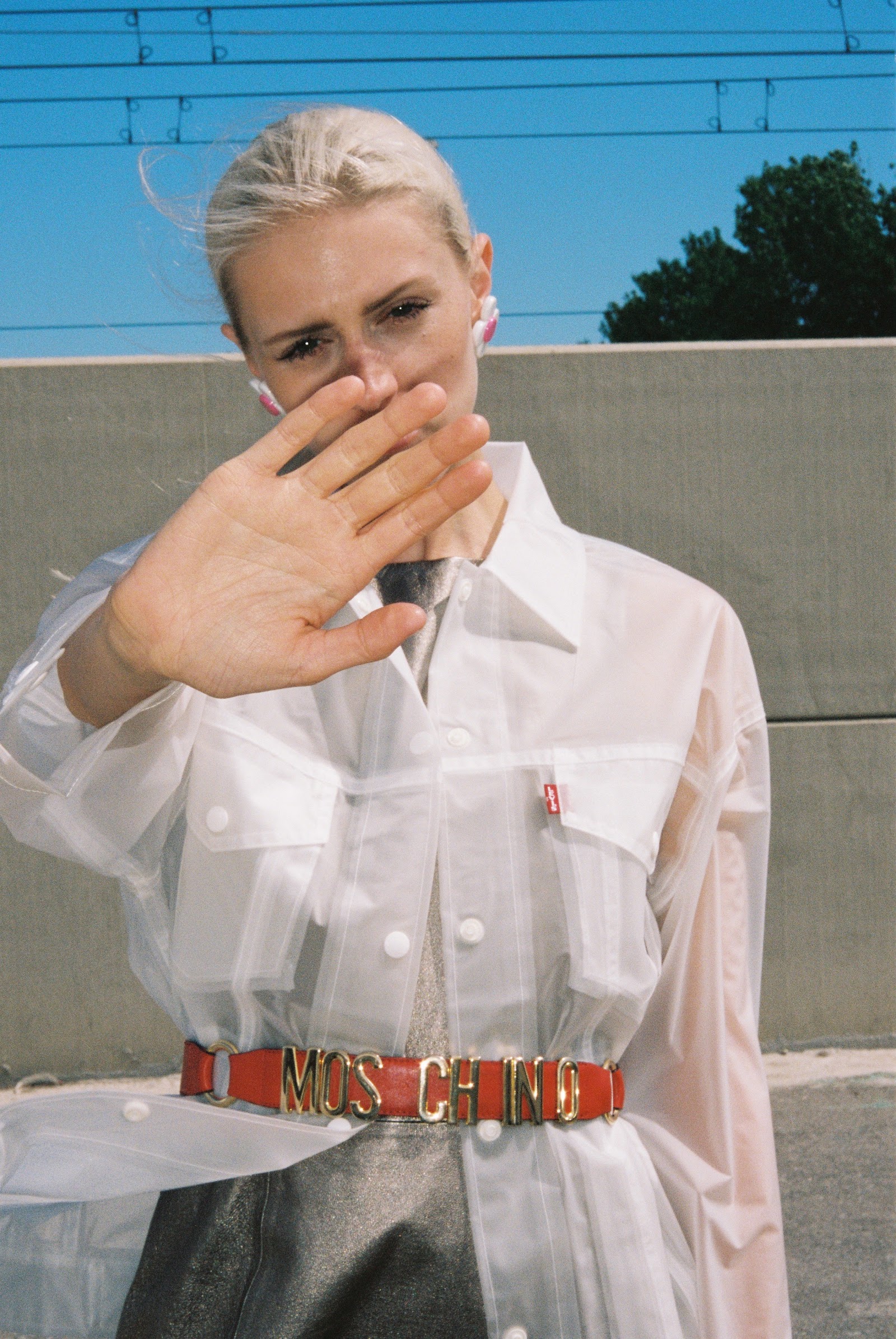 YOU LEFT ME BUT I RATHER BE ALONE — Look 10