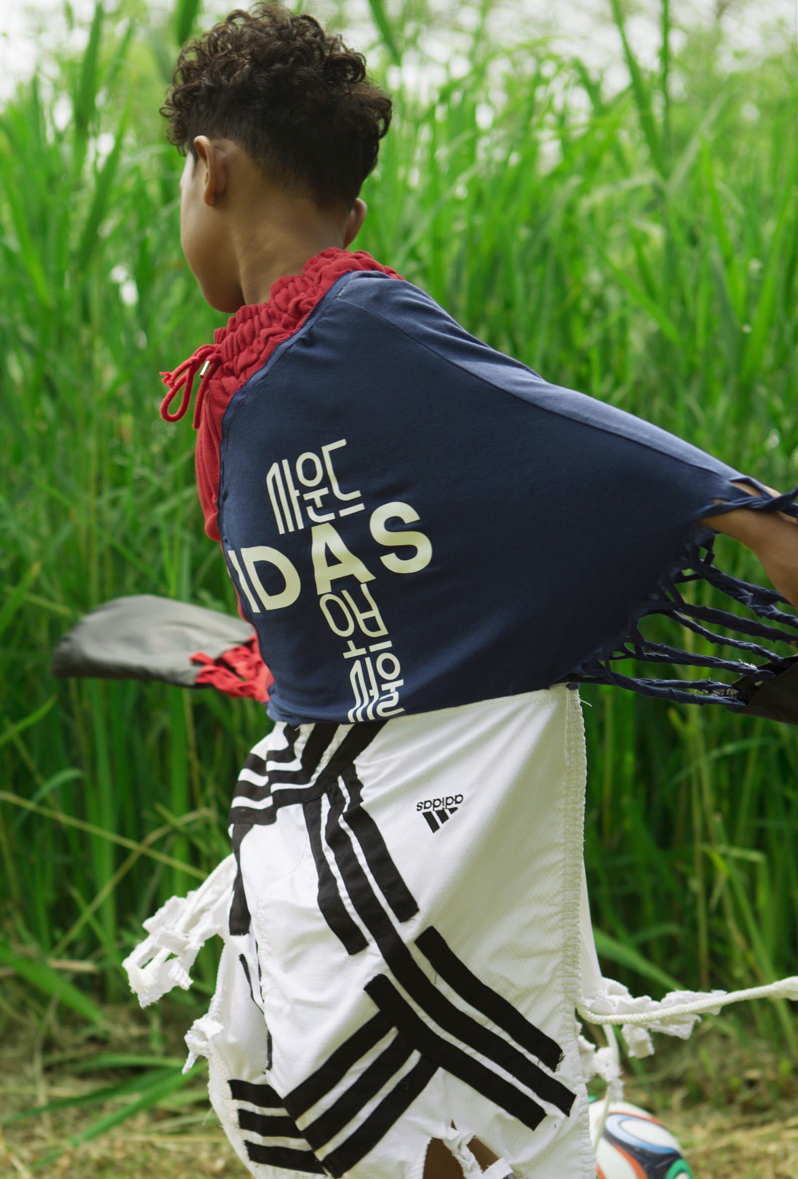 THE SOCCER TRIBE — Look 4