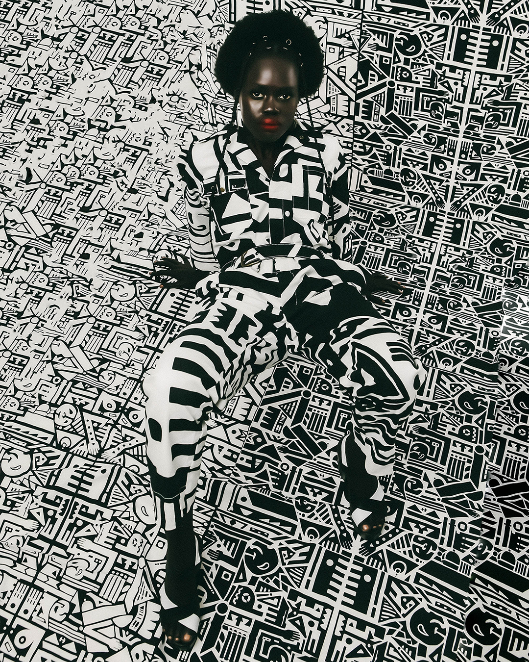 SUCK MY KISS — Look 6