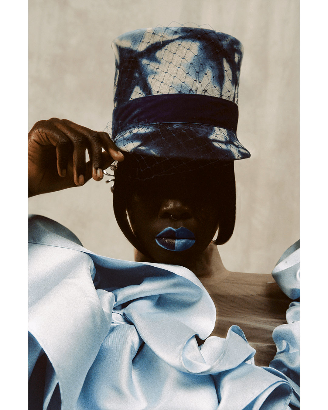 Clandestine — Look 10