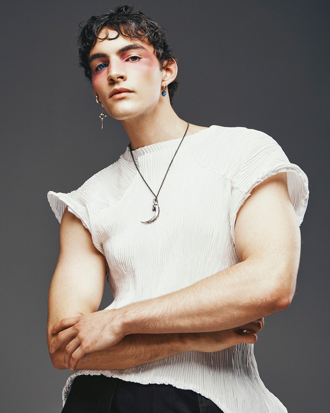 Through the eye of ice — Look 3