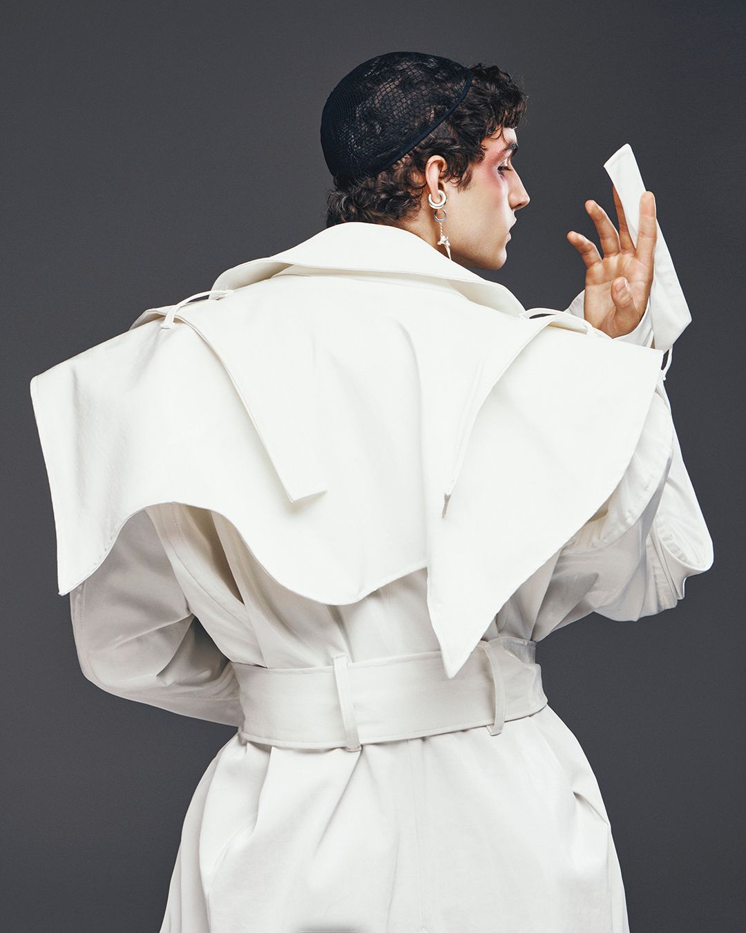 Through the eye of ice — Look 6