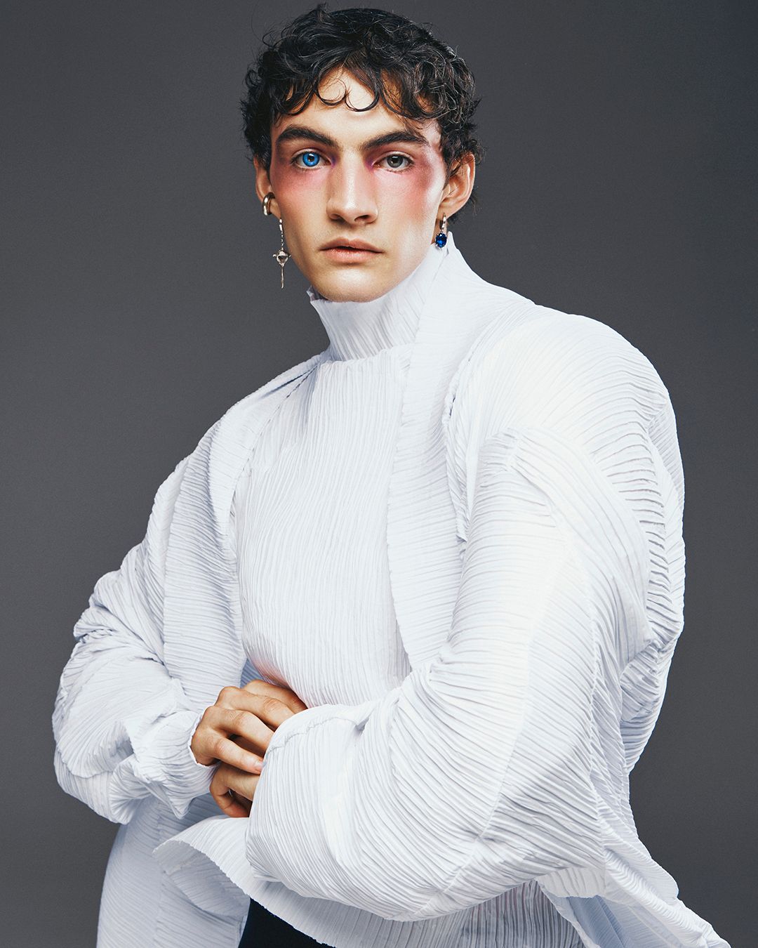 Through the eye of ice — Look 10
