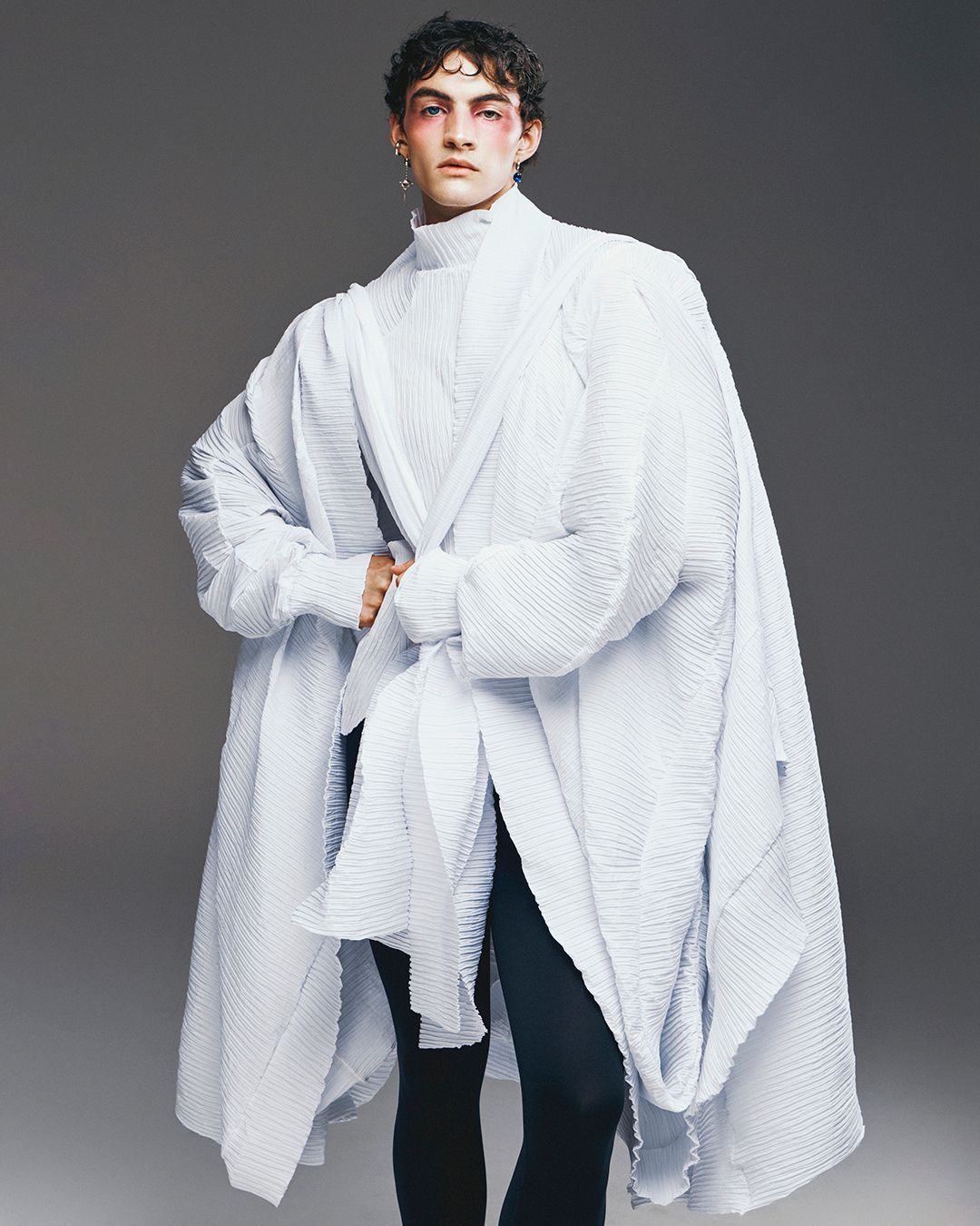 Through the eye of ice — Look 13