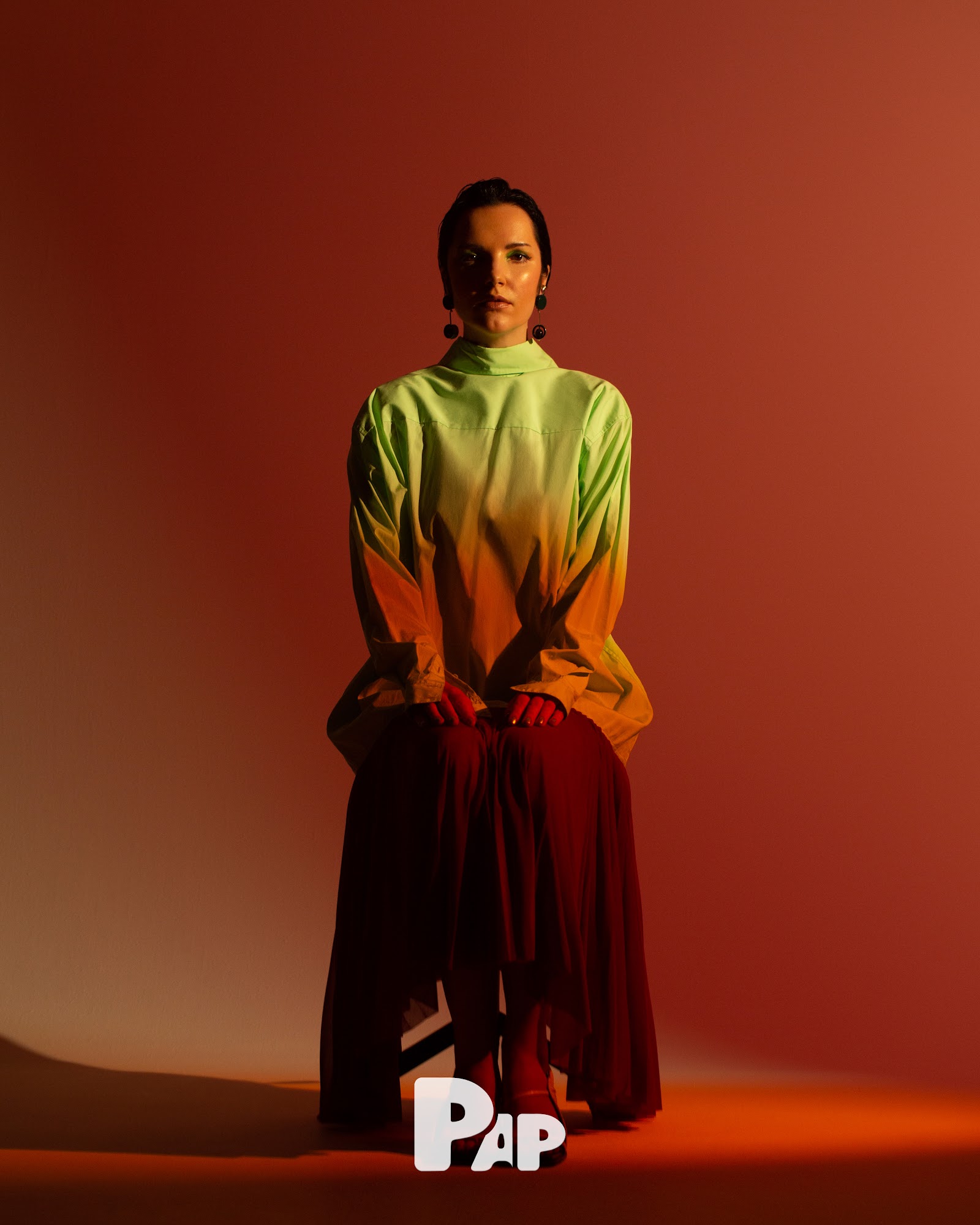 IN THE SPOTLIGHT — Look 3